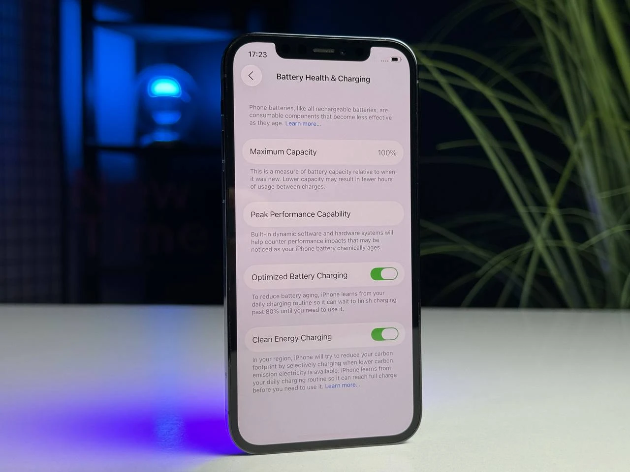 ВЖИВАНИЙ Apple iPhone 12 Pro 256GB Pacific Blue (MGLW3, MGMT3) - Стан: гарний | Акумулятор: 100% | Комплектація: повний | Гарантія: 3 міс.