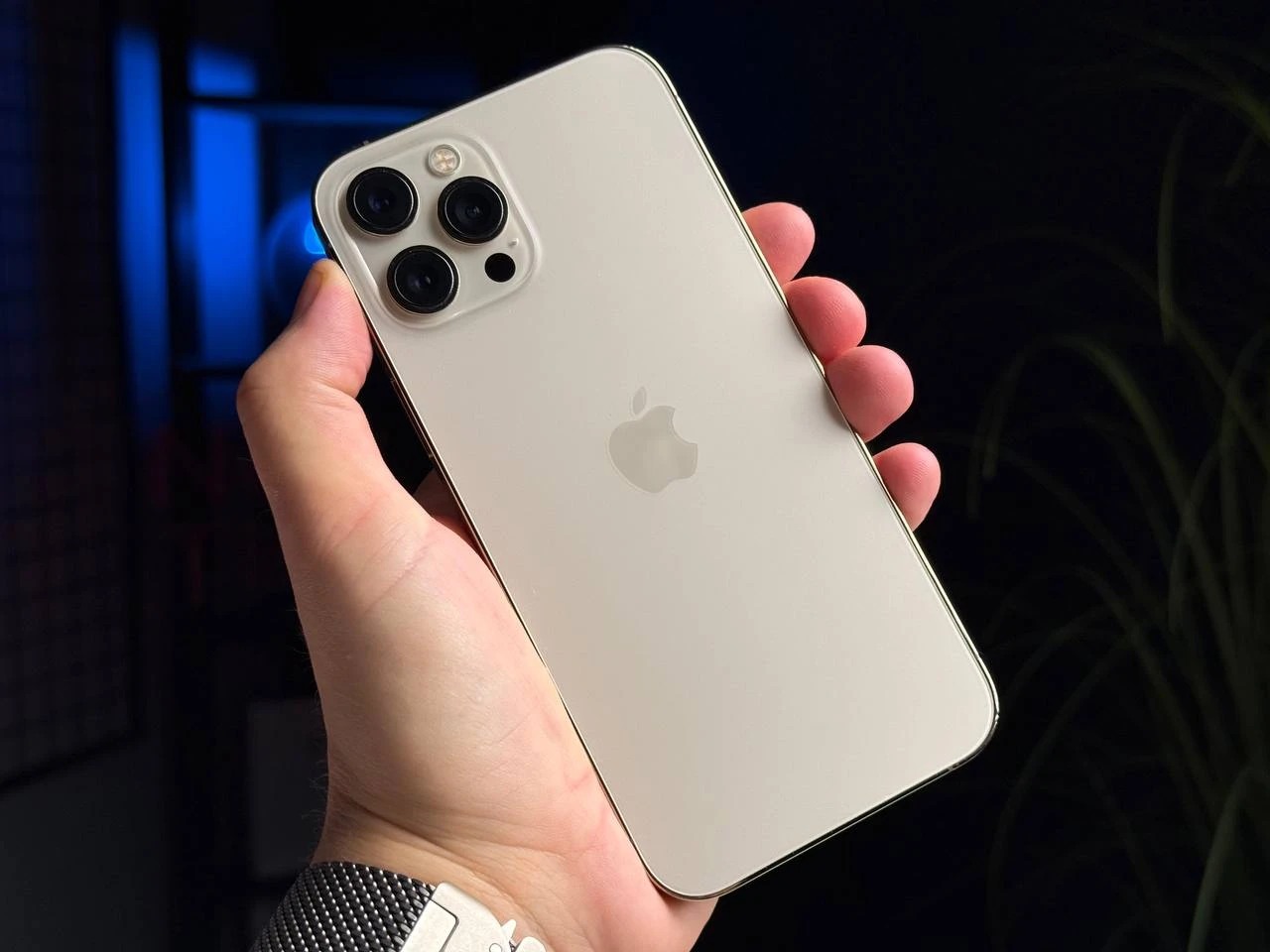 ВЖИВАНИЙ Apple iPhone 12 Pro Max 128GB Gold (MGCH3, MGD93) - Стан: ідеальний | Акумулятор: 100% | Комплектація: iPhone, кабель | Гарантія: 3 міс.