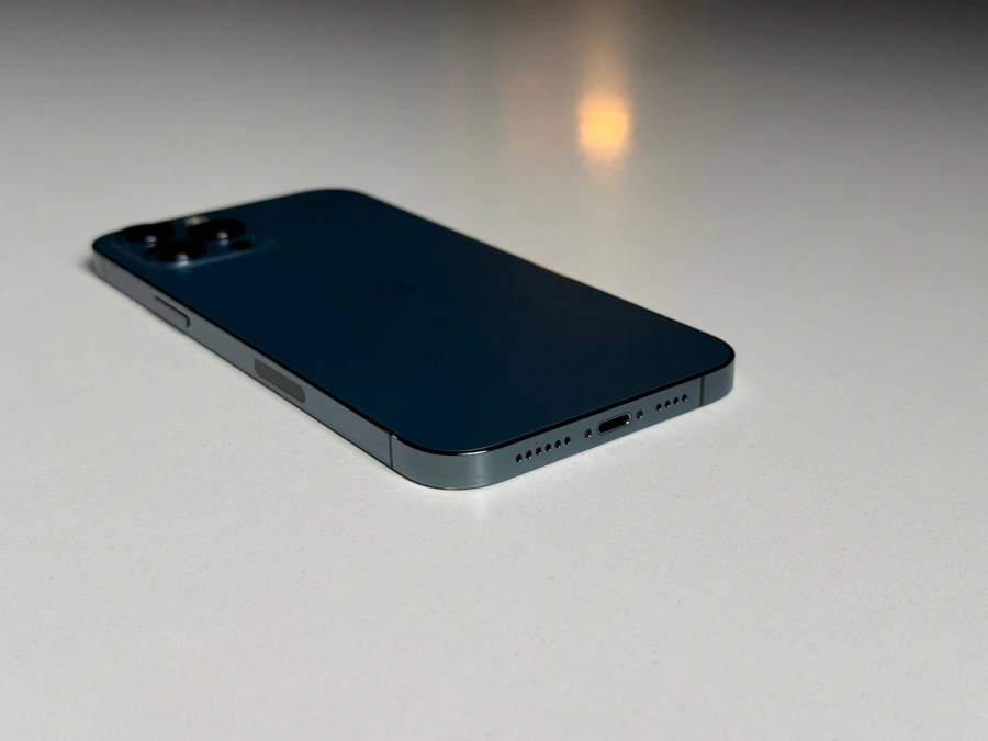 ВЖИВАНИЙ Apple iPhone 12 Pro Max 128GB Pacific Blue (MGCJ3, MGDA3) - Стан: гарний | Акумулятор: 100% | Комплектація: iPhone, кабель | Гарантія: 3 міс.