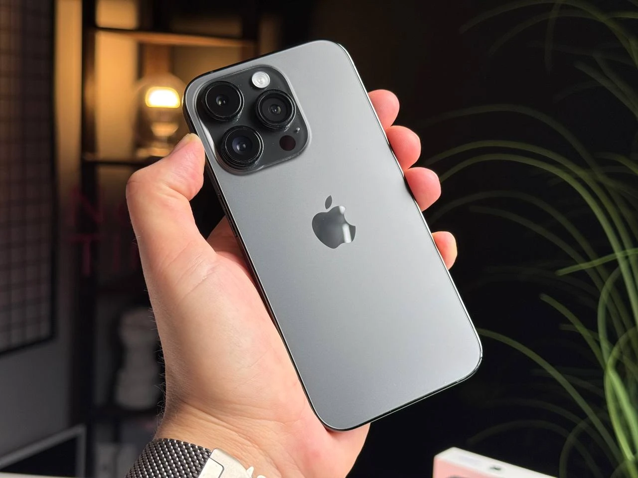 Б/У Apple iPhone 14 Pro 256GB Space Black eSim (MQ0N3) - Состояние: хороший | Аккумулятор: 100% | Комплектация: полный | Гарантія: 3 мес.