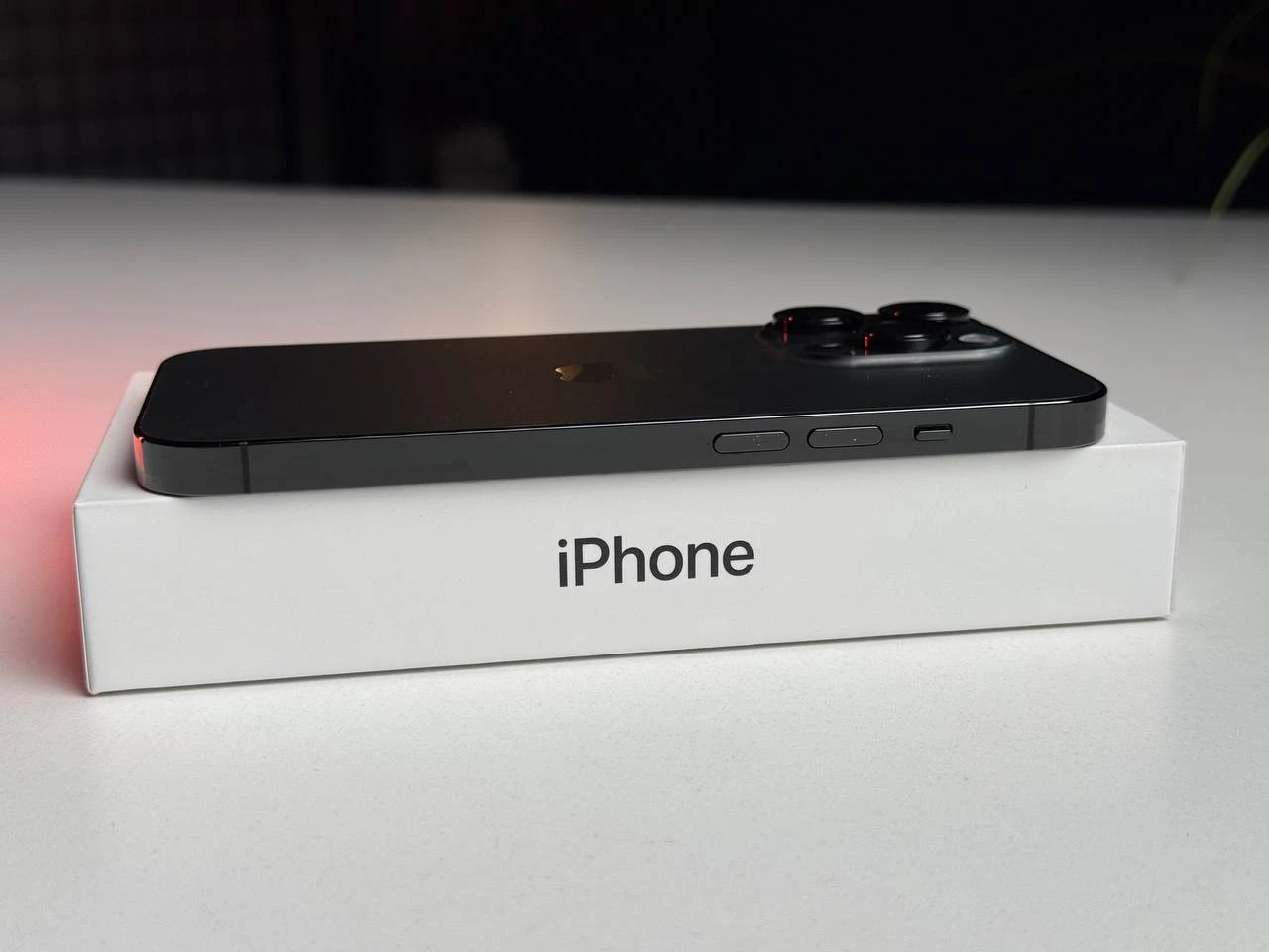 Б/У Apple iPhone 14 Pro 256GB Space Black eSim (MQ0N3) - Состояние: хороший | Аккумулятор: 100% | Комплектация: полный | Гарантія: 3 мес.