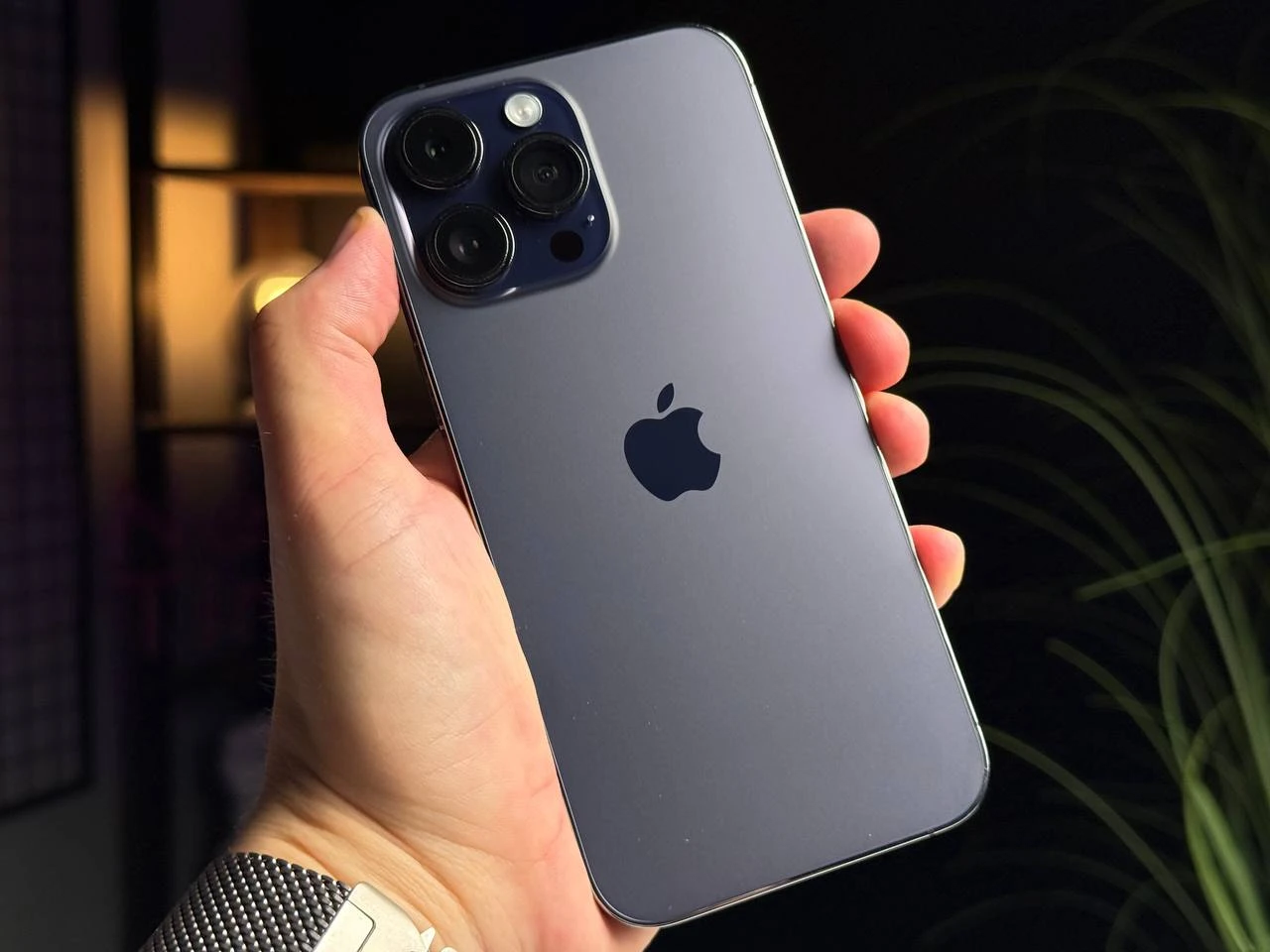 ВЖИВАНИЙ Apple iPhone 14 Pro Max 128GB Deep Purple (MQ9T3) - Стан: ідеальний | Акумулятор: 100% | Комплектація: iPhone, кабель | Гарантія: 3 міс.