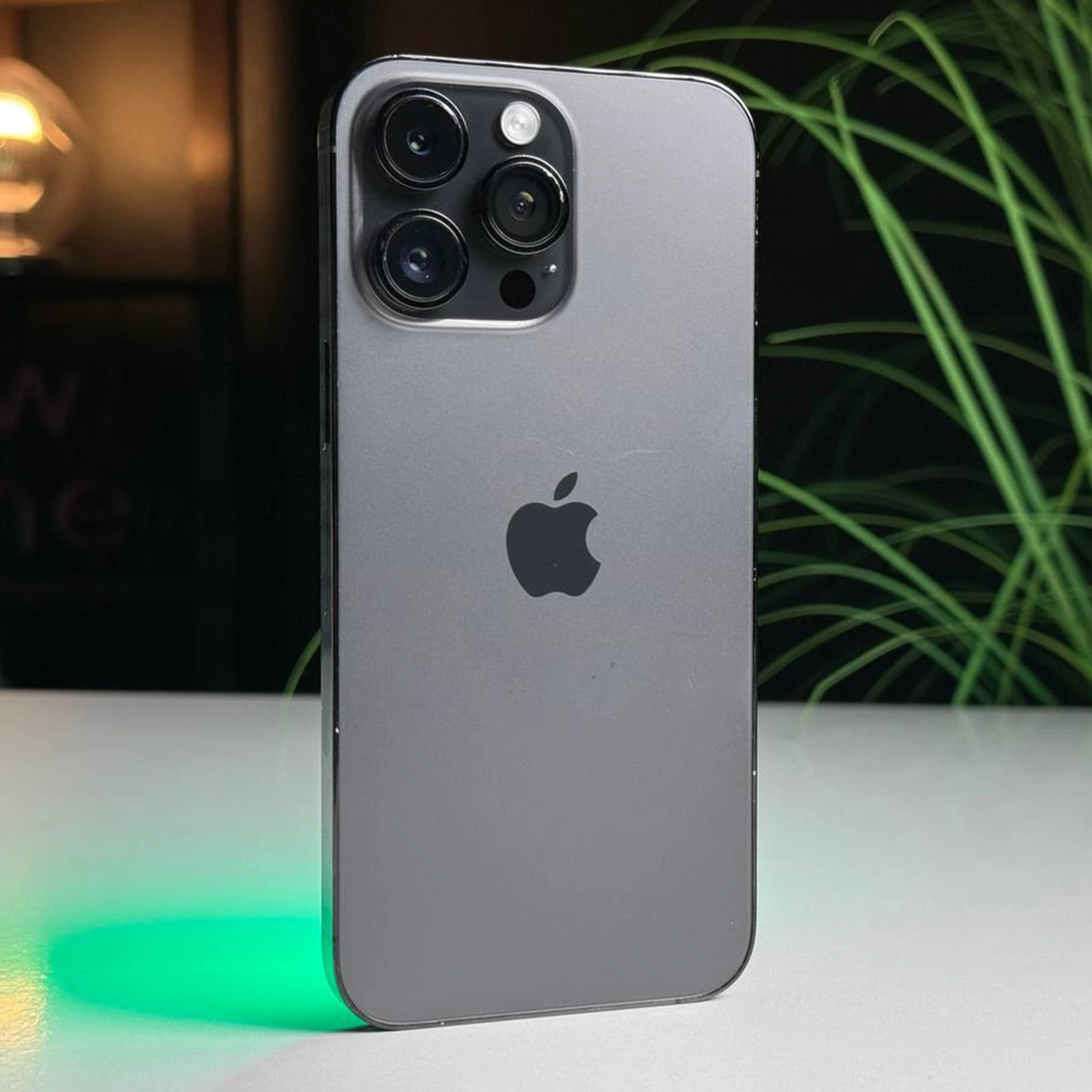 Б/У Apple iPhone 14 Pro Max 256GB Space Black eSim (MQ8T3) - Состояние: удовлетворительный | Аккумулятор: 100% | Комплектация: iPhone, кабель | Гарантія: 3 мес.