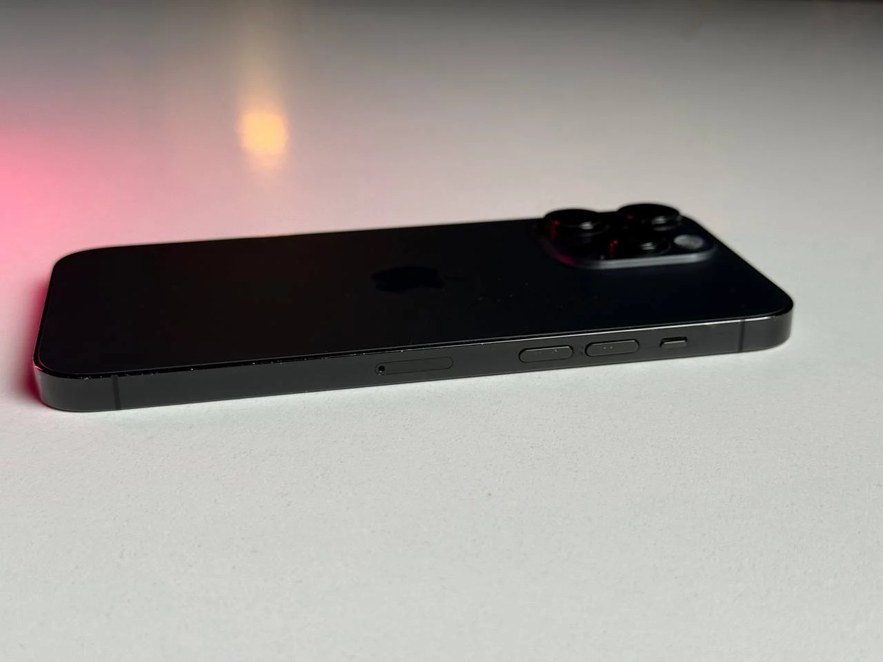 Б/У Apple iPhone 14 Pro Max 512GB Space Black (MQAF3) - Состояние: удовлетворительный | Аккумулятор: 100% | Комплектация: iPhone, кабель | Гарантія: 3 мес.