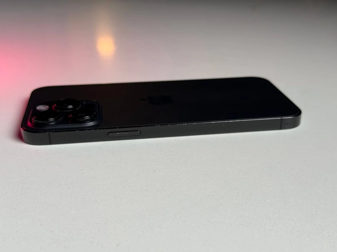 Б/У Apple iPhone 14 Pro Max 512GB Space Black (MQAF3) - Состояние: удовлетворительный | Аккумулятор: 100% | Комплектация: iPhone, кабель | Гарантія: 3 мес.