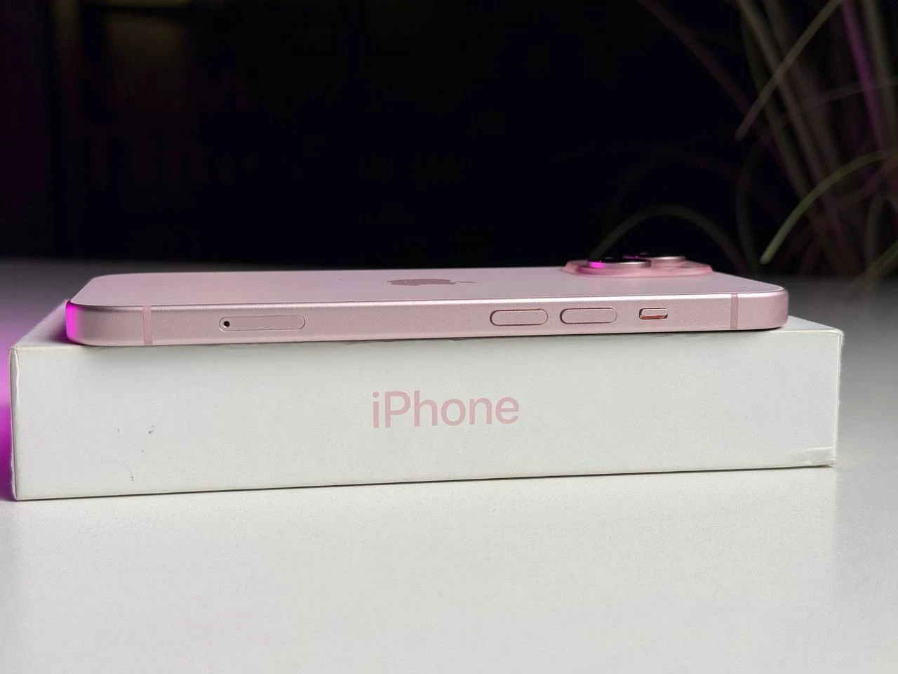 ВЖИВАНИЙ Apple iPhone 15 128GB Pink (MTP13) - Стан: гарний | Акумулятор: 89% | Комплектація: повний | Гарантія: 3 міс.