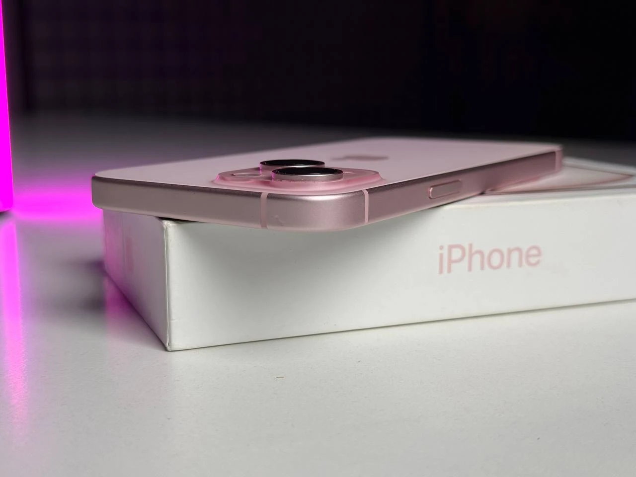 ВЖИВАНИЙ Apple iPhone 15 128GB Pink (MTP13) - Стан: гарний | Акумулятор: 89% | Комплектація: повний | Гарантія: 3 міс.