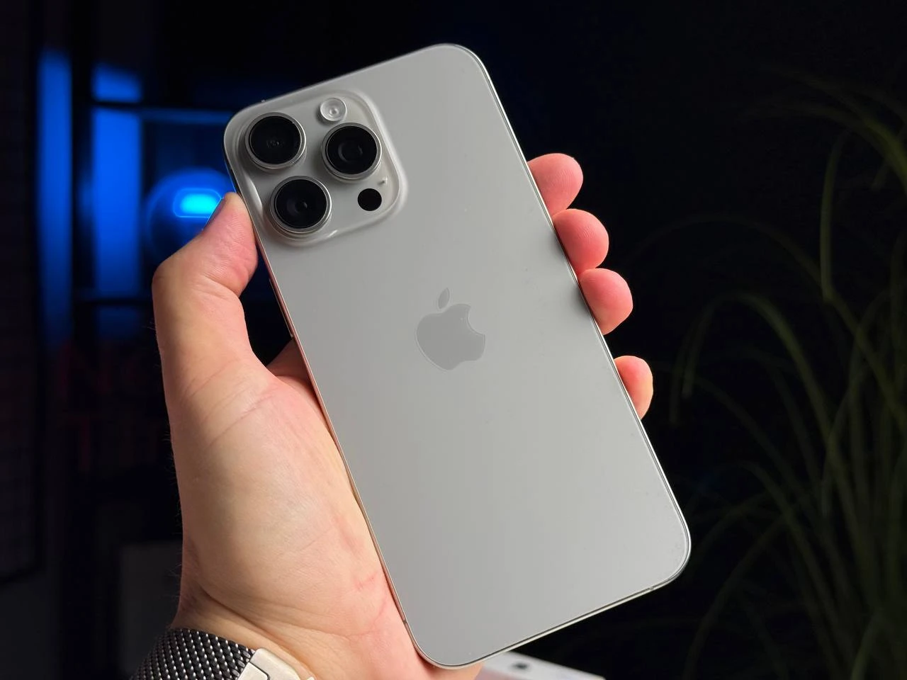 ВЖИВАНИЙ Apple iPhone 15 Pro Max 256GB Natural Titanium (MU793) - Стан: гарний | Акумулятор: 95% | Комплектація: повний | Гарантія: 3 міс.