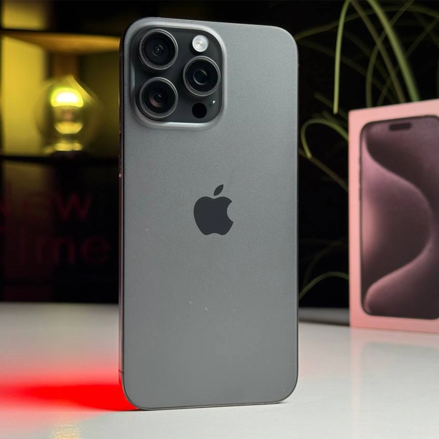 ВЖИВАНИЙ Б/У Apple iPhone 15 Pro Max 256GB Black Titanium (MU773) - Стан: ідеальний | Акумулятор: 89% | Комплектація: повний | Гарантія: 3 міс.