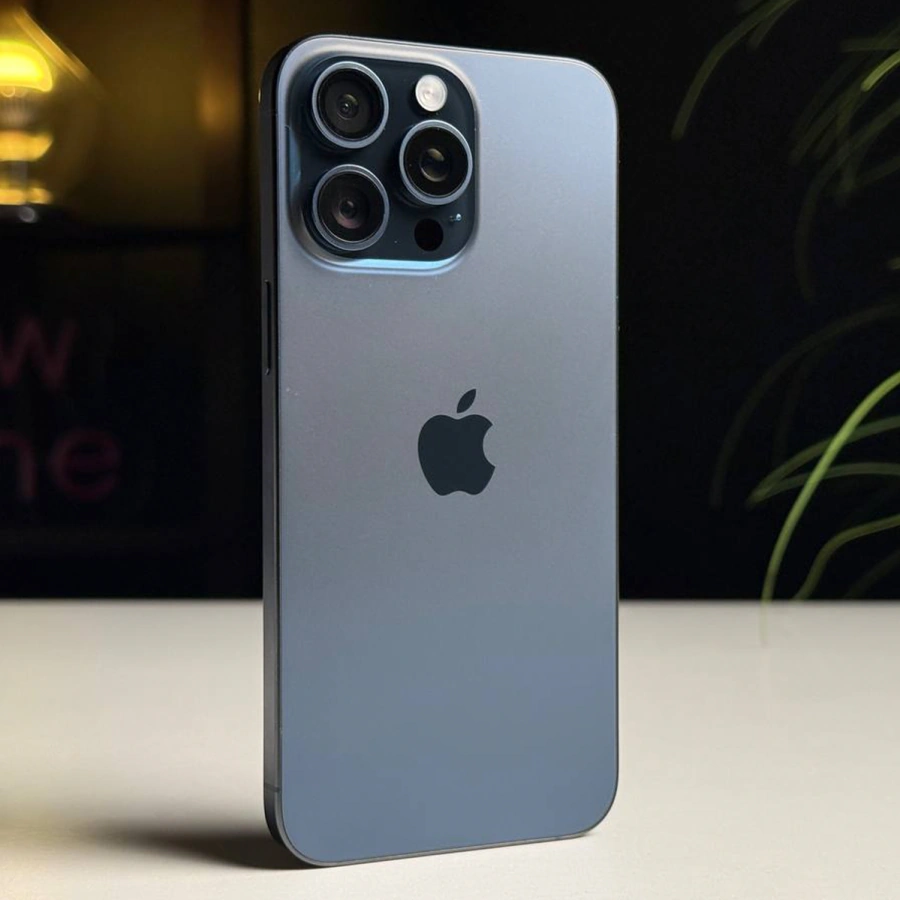 Б/У Apple iPhone 15 Pro Max 256GB Blue Titanium (MU7A3) - Состояние: хороший | Аккумулятор: 89% | Комплектация: iPhone, кабель | Гарантія: 3 мес.