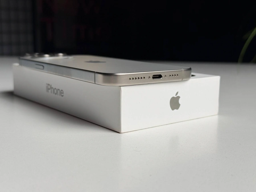Б/У Apple iPhone 15 Pro Max 256GB Natural Titanium (MU793) - Состояние: хороший | Аккумулятор: 92% | Комплектация: полный | Гарантія: 3 мес.