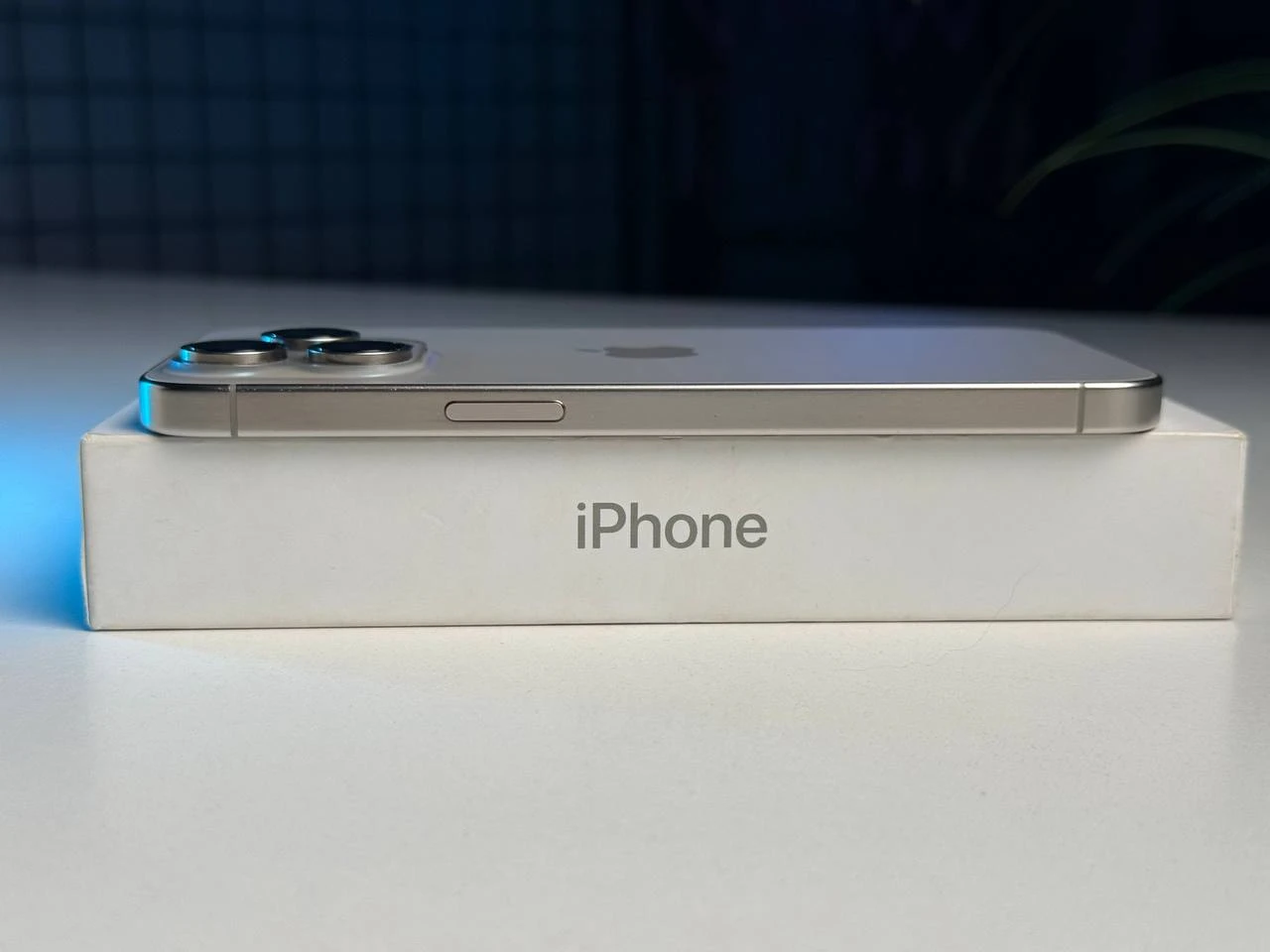 ВЖИВАНИЙ Apple iPhone 15 Pro Max 512GB Natural Titanium (MU7E3) - Стан: гарний | Акумулятор: 90% | Комплектація: повний | Гарантія: 3 міс.