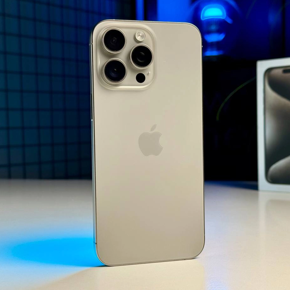 ВЖИВАНИЙ Apple iPhone 15 Pro Max 512GB Natural Titanium (MU7E3) - Стан: гарний | Акумулятор: 90% | Комплектація: повний | Гарантія: 3 міс.