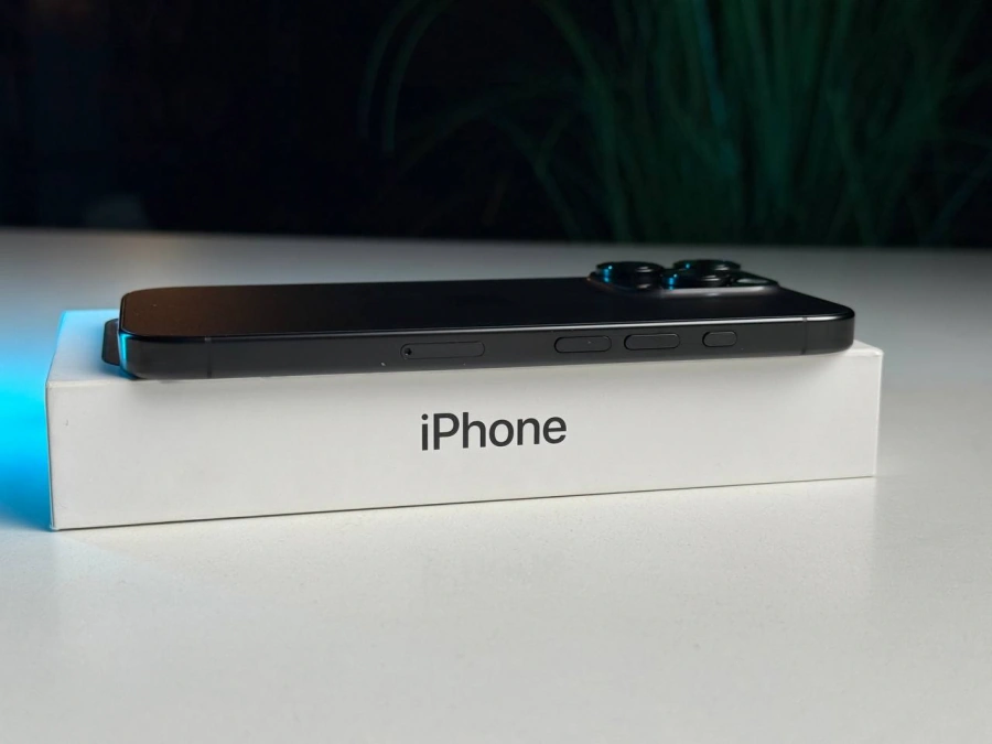 ВЖИВАНИЙ Apple iPhone 16 Pro 128GB Black Titanium (MYND3) - Стан: гарний | Акумулятор: 100% | Комплектація: повний | Гарантія: 3 міс.