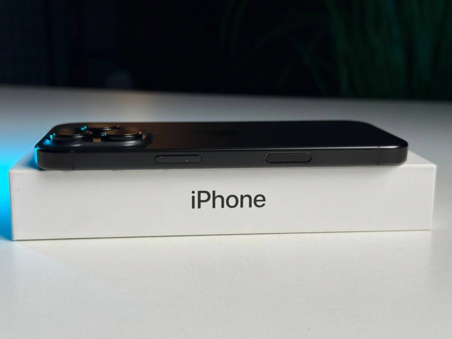 ВЖИВАНИЙ Apple iPhone 16 Pro 128GB Black Titanium (MYND3) - Стан: гарний | Акумулятор: 100% | Комплектація: повний | Гарантія: 3 міс.