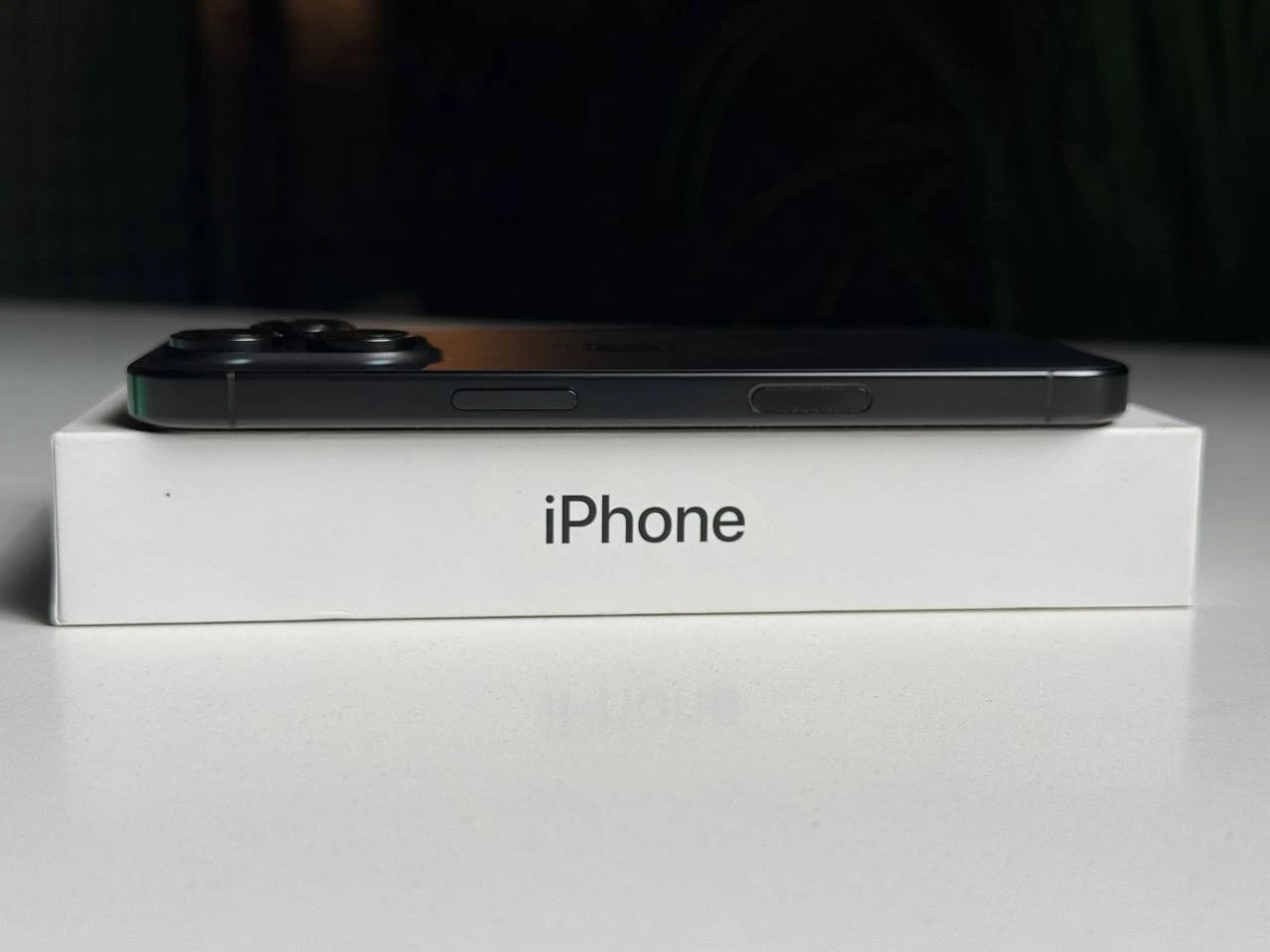 Б/У Apple iPhone 16 Pro 128GB Black Titanium (MYND3) - Состояние: хороший | Аккумулятор: 100% | Комплектация: полный | Гарантія: 3 мес.