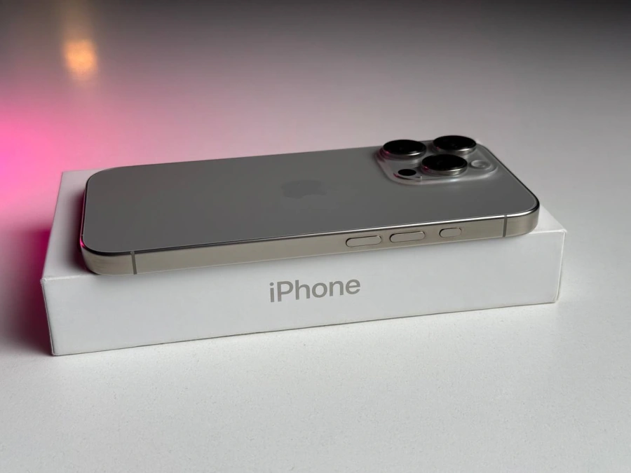 ВЖИВАНИЙ Apple iPhone 16 Pro 128GB eSim Natural Titanium (MYMD3) - Стан: ідеальний | Акумулятор: 99% | Комплектація: повний | Гарантія: 3 міс.