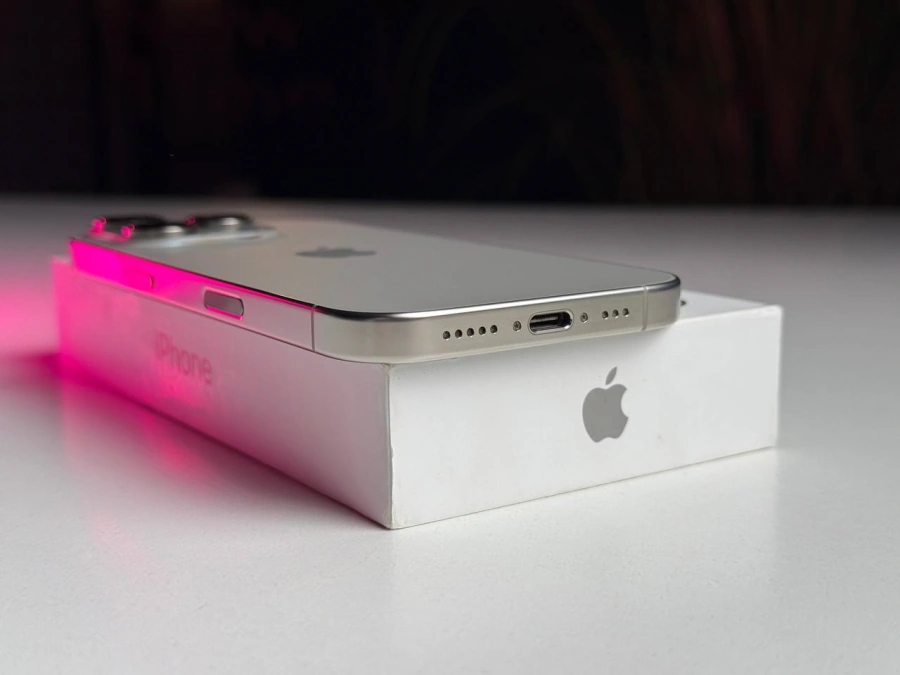ВЖИВАНИЙ Apple iPhone 16 Pro 128GB eSim Natural Titanium (MYMD3) - Стан: ідеальний | Акумулятор: 99% | Комплектація: повний | Гарантія: 3 міс.
