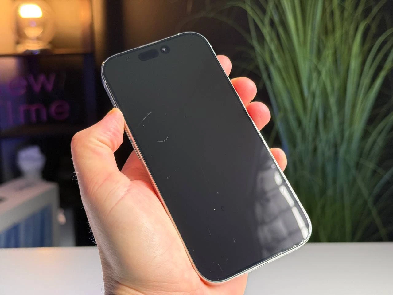 Б/У Apple iPhone 16 Pro 512GB Natural Titanium (MYNQ3) - Состояние: хороший | Аккумулятор: 99% | Комплектация: полный | Гарантія: 3 мес.