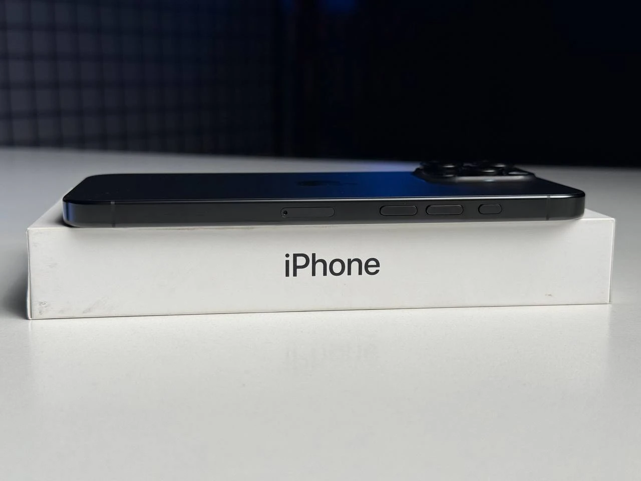 ВЖИВАНИЙ Apple iPhone 16 Pro Max 256GB Black Titanium (MYWV3) - Стан: ідеальний | Акумулятор: 94% | Комплектація: повний | Гарантія: 3 міс.