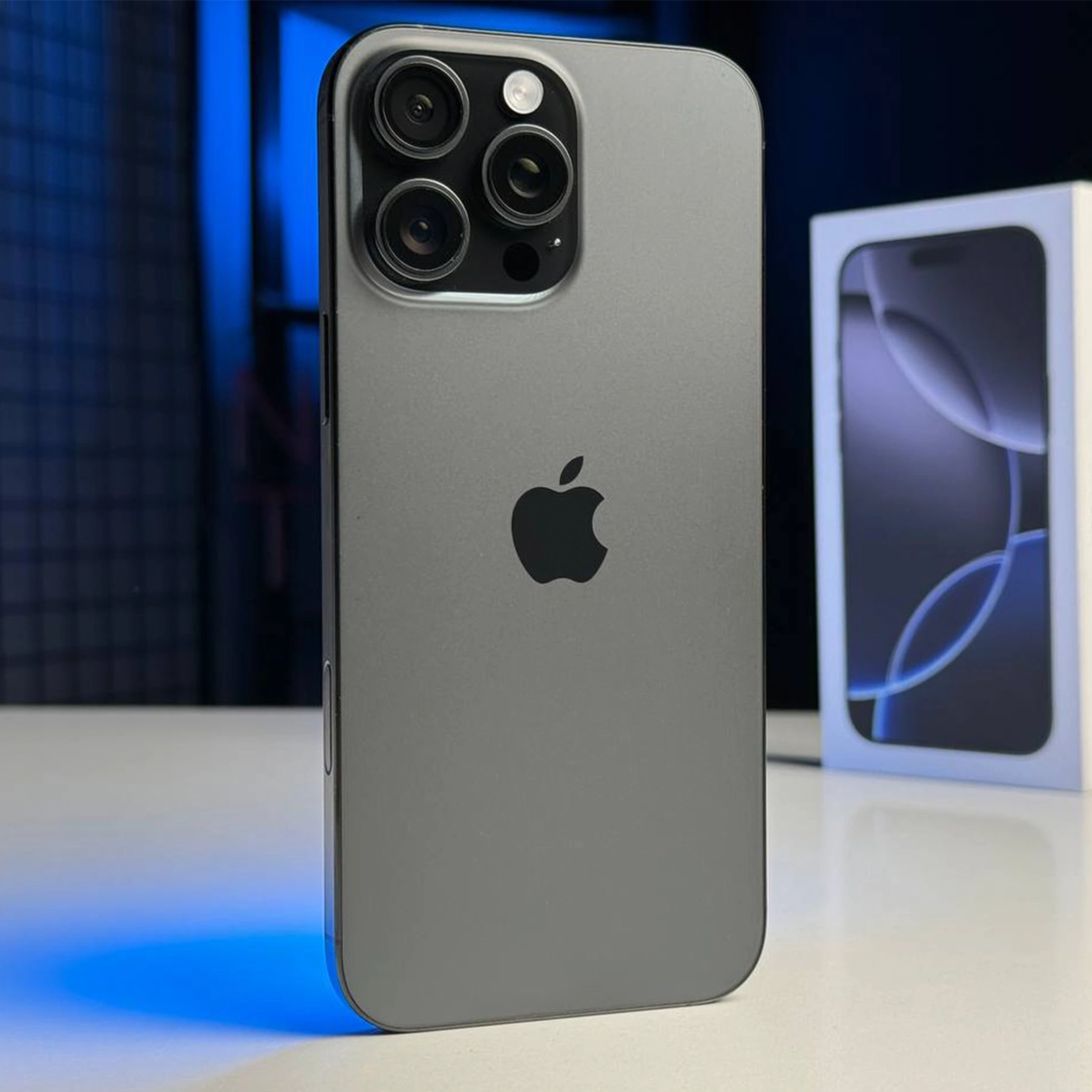 ВЖИВАНИЙ Apple iPhone 16 Pro Max 256GB Black Titanium (MYWV3) - Стан: ідеальний | Акумулятор: 94% | Комплектація: повний | Гарантія: 3 міс.