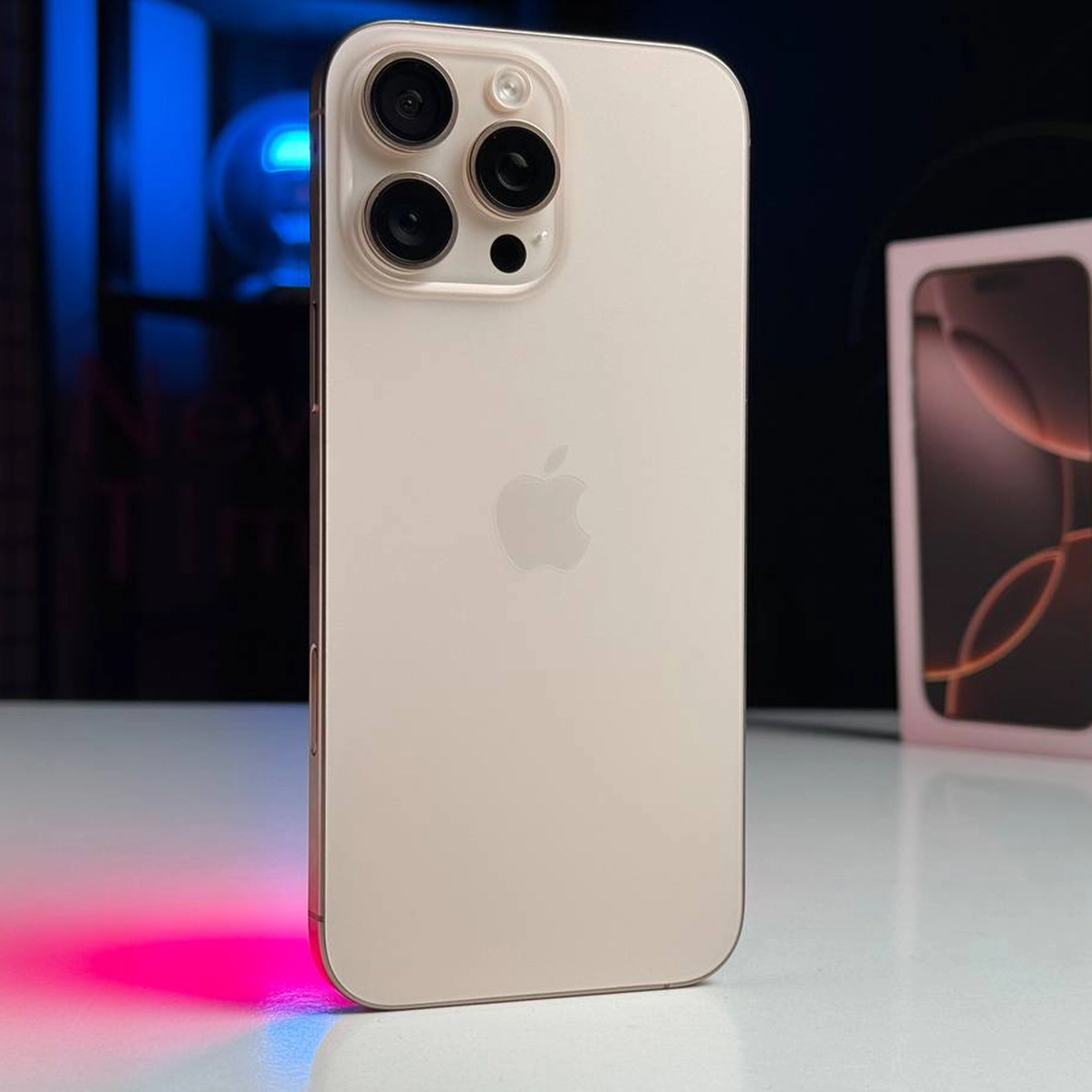 ВЖИВАНИЙ Apple iPhone 16 Pro Max 256GB Desert Titanium (MYWX3) - Стан: ідеальний | Акумулятор: 92% | Комплектація: повний | Гарантія: 3 міс.