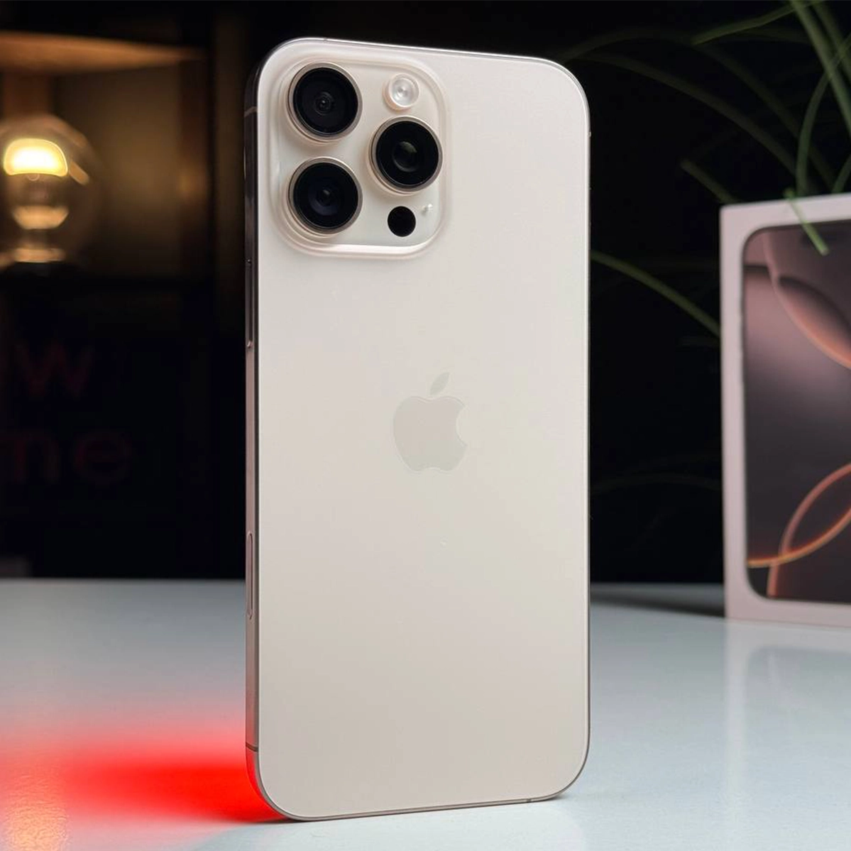 ВЖИВАНИЙ Apple iPhone 16 Pro Max 256GB Desert Titanium (MYWX3) - Стан: ідеальний | Акумулятор: 96% | Комплектація: повний | Гарантія: 3 міс.