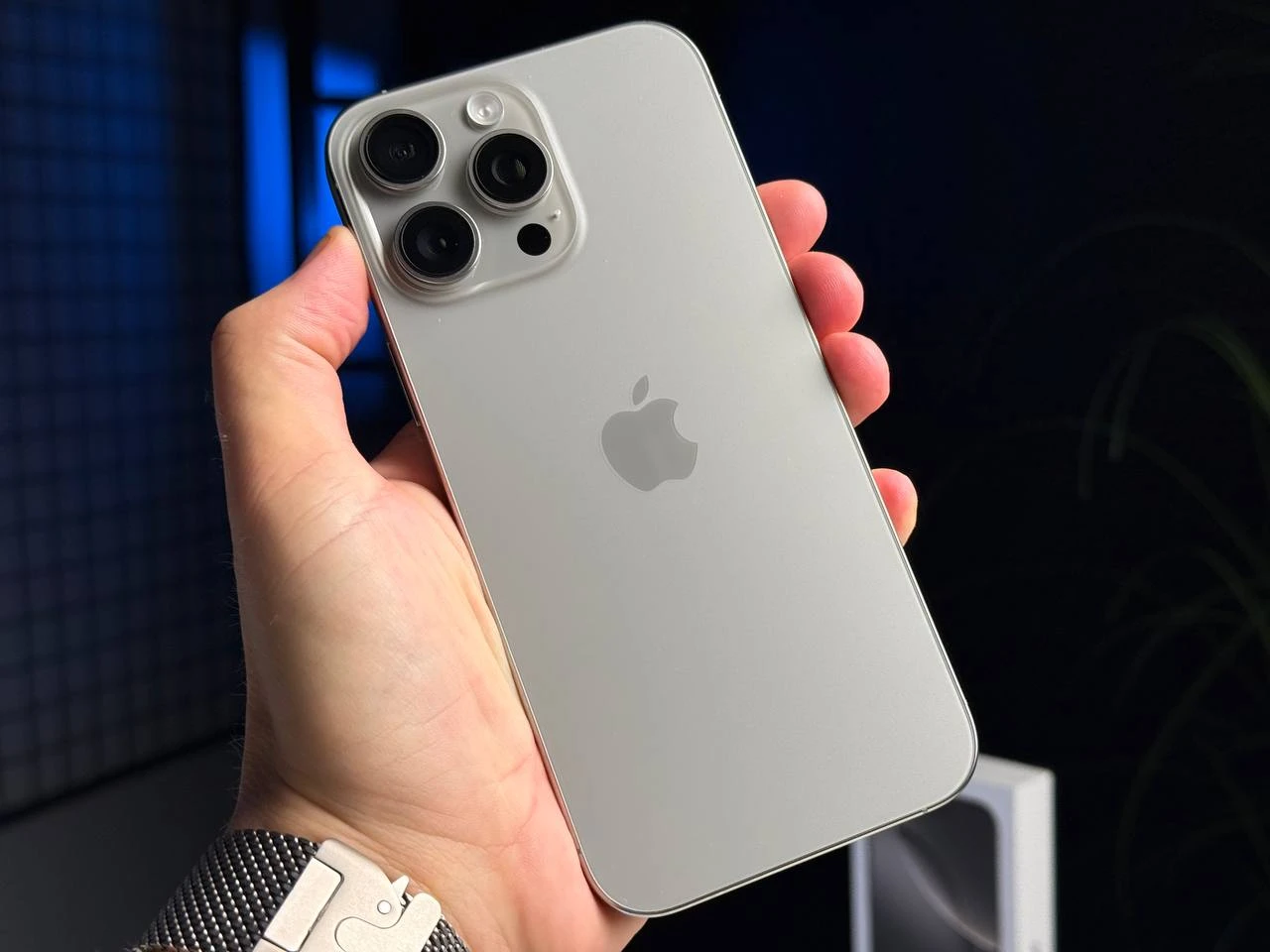 ВЖИВАНИЙ Apple iPhone 16 Pro Max 256GB Natural Titanium (MYWY3) - Стан: ідеальний | Акумулятор: 98% | Комплектація: повний | Гарантія: 3 міс.