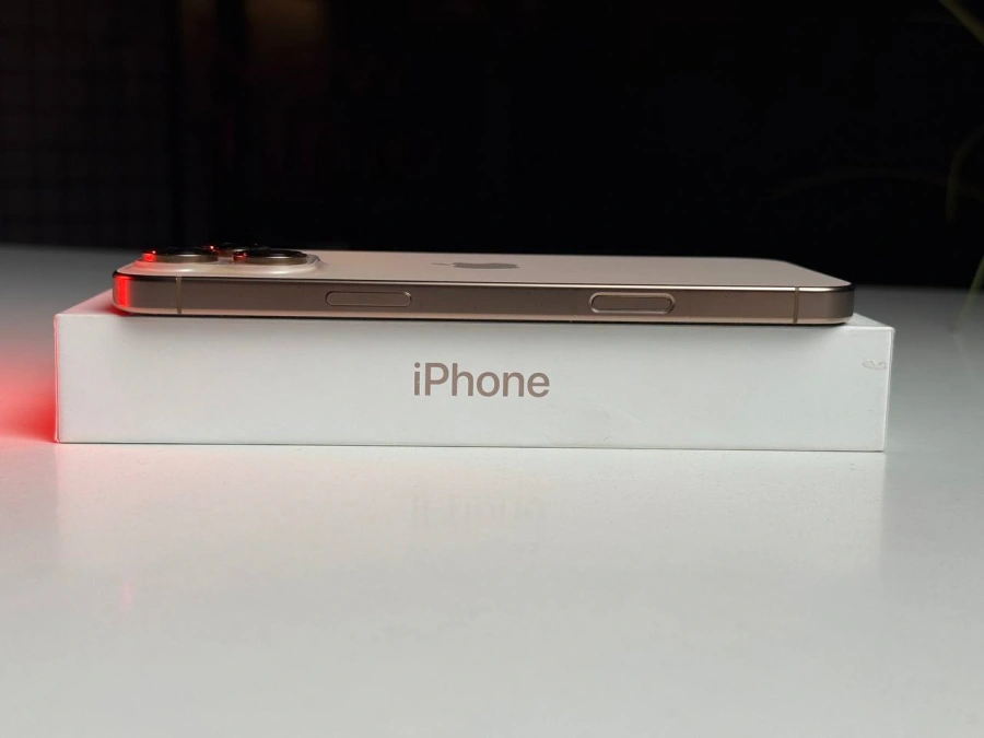 ВЖИВАНИЙ Apple iPhone 16 Pro Max 512GB Desert Titanium (MYX23) - Стан: гарний | Акумулятор: 96% | Комплектація: повний | Гарантія: 3 міс.