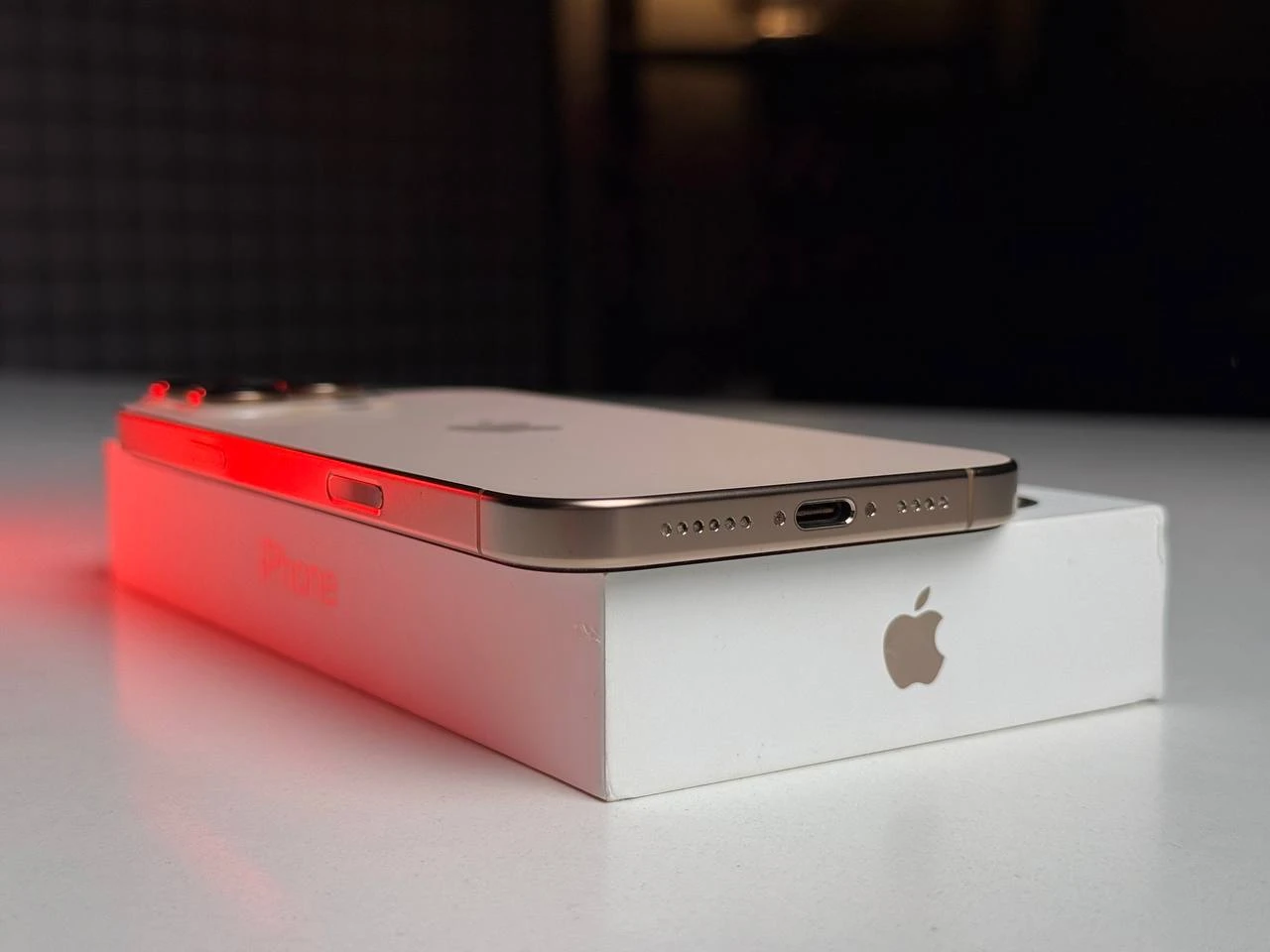 Б/У Apple iPhone 16 Pro Max 512GB Desert Titanium (MYX23) - Состояние: хороший | Аккумулятор: 96% | Комплектация: полный | Гарантія: 3 мес.