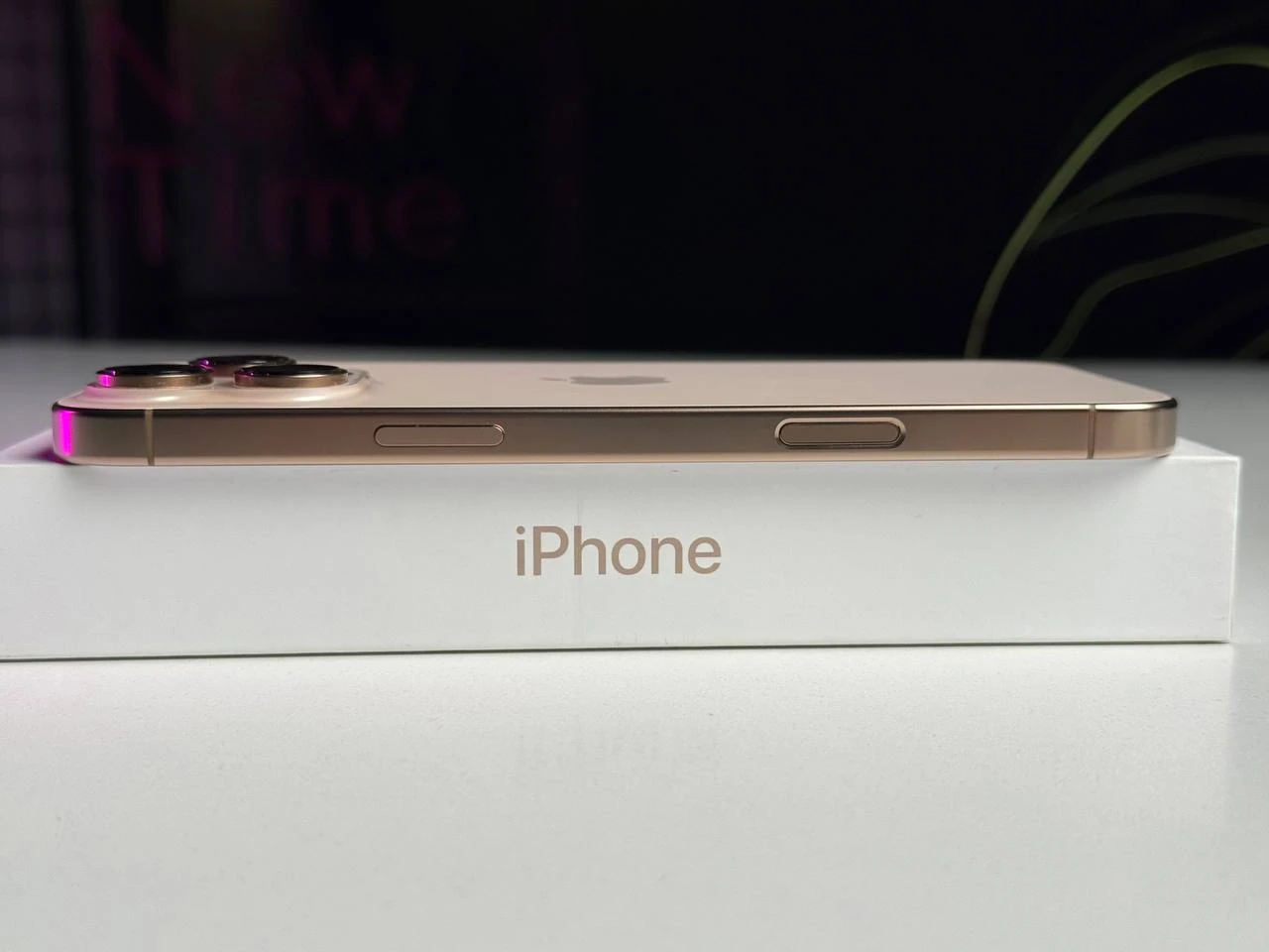 ВЖИВАНИЙ Apple iPhone 16 Pro Max 512GB Desert Titanium (MYX23) - Стан: гарний | Акумулятор: 97% | Комплектація: повний | Гарантія: 3 міс.