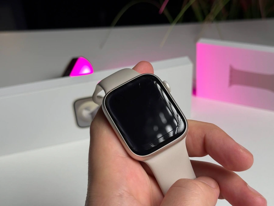 ВЖИВАНИЙ Б/У Apple Watch Series 9 GPS 45mm Starlight Aluminum Case with Starlight Sport Band - M/L (MR973) - Состояние: хороший | Аккумулятор: 87% | Комплектация: полный | Гарантія: 3 мес.