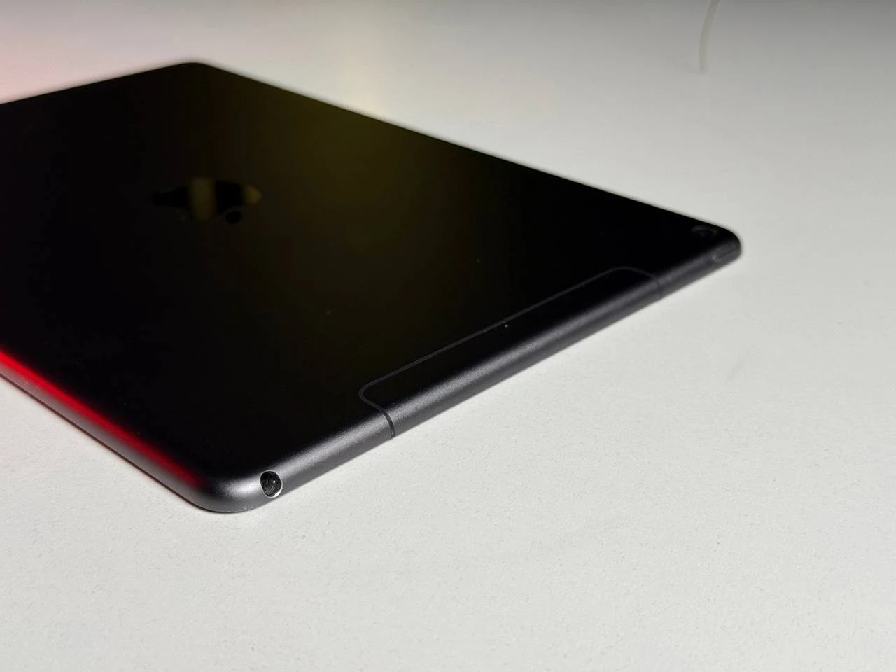 Б/У iPad Air 3 Wi-Fi + Cellular 64GB Space Gray (MV152, MV0D2) - Состояние: хороший | Аккумулятор: 74% | Комплектация: iPad, кабель | Гарантія: 3 мес.