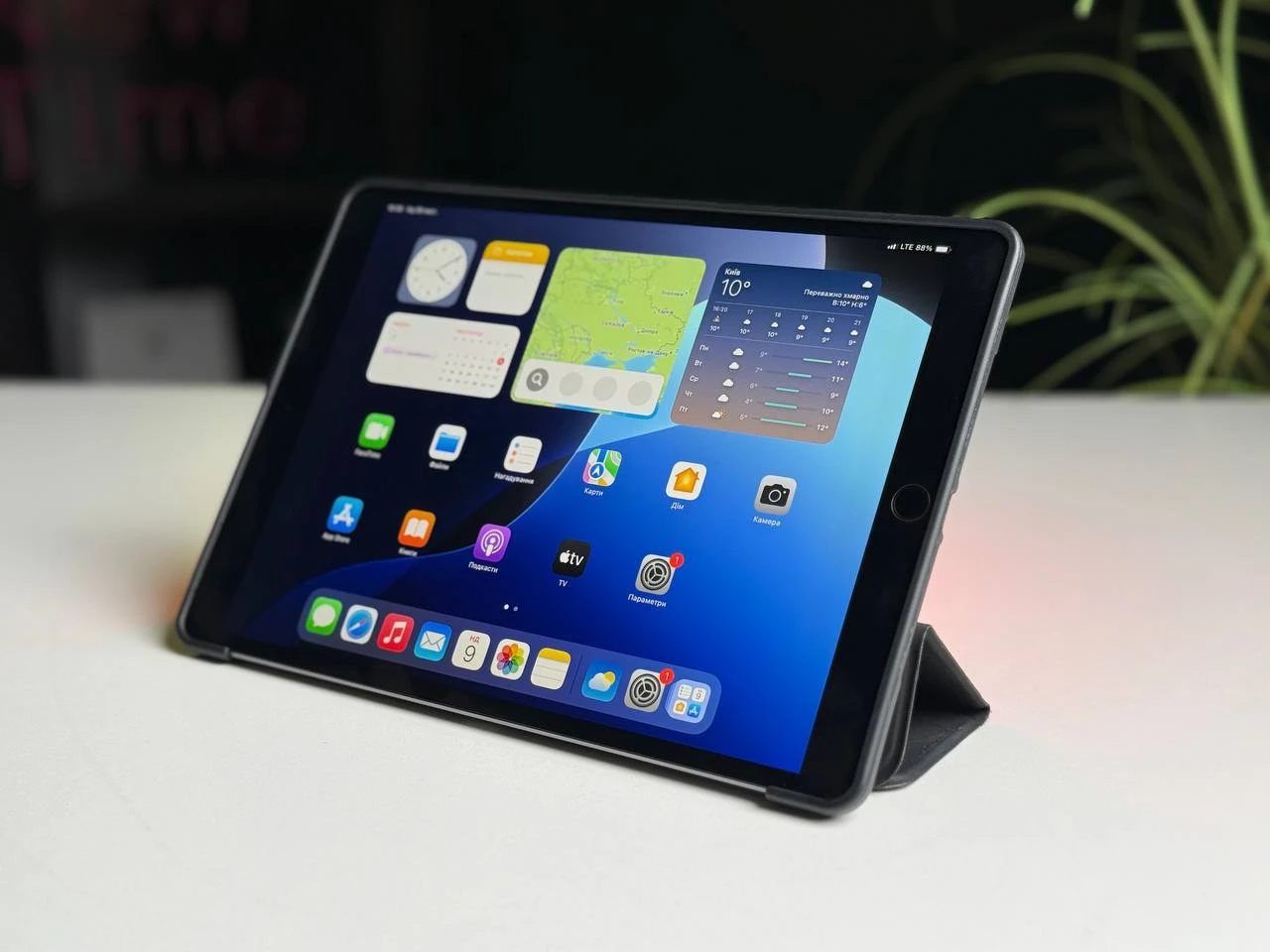 Б/У iPad Air 3 Wi-Fi + Cellular 64GB Space Gray (MV152, MV0D2) - Состояние: хороший | Аккумулятор: 74% | Комплектация: iPad, кабель | Гарантія: 3 мес.