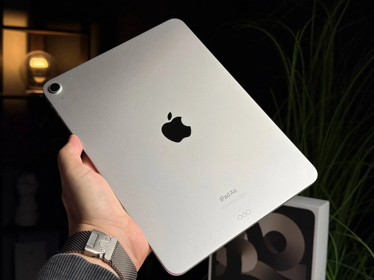Б/У iPad Air 5 10.9'' Wi-Fi 256GB Starlight (MM9P3) - Состояние: хороший | Аккумулятор: 87% | Комплектация: полный | Гарантія: 3 мес.