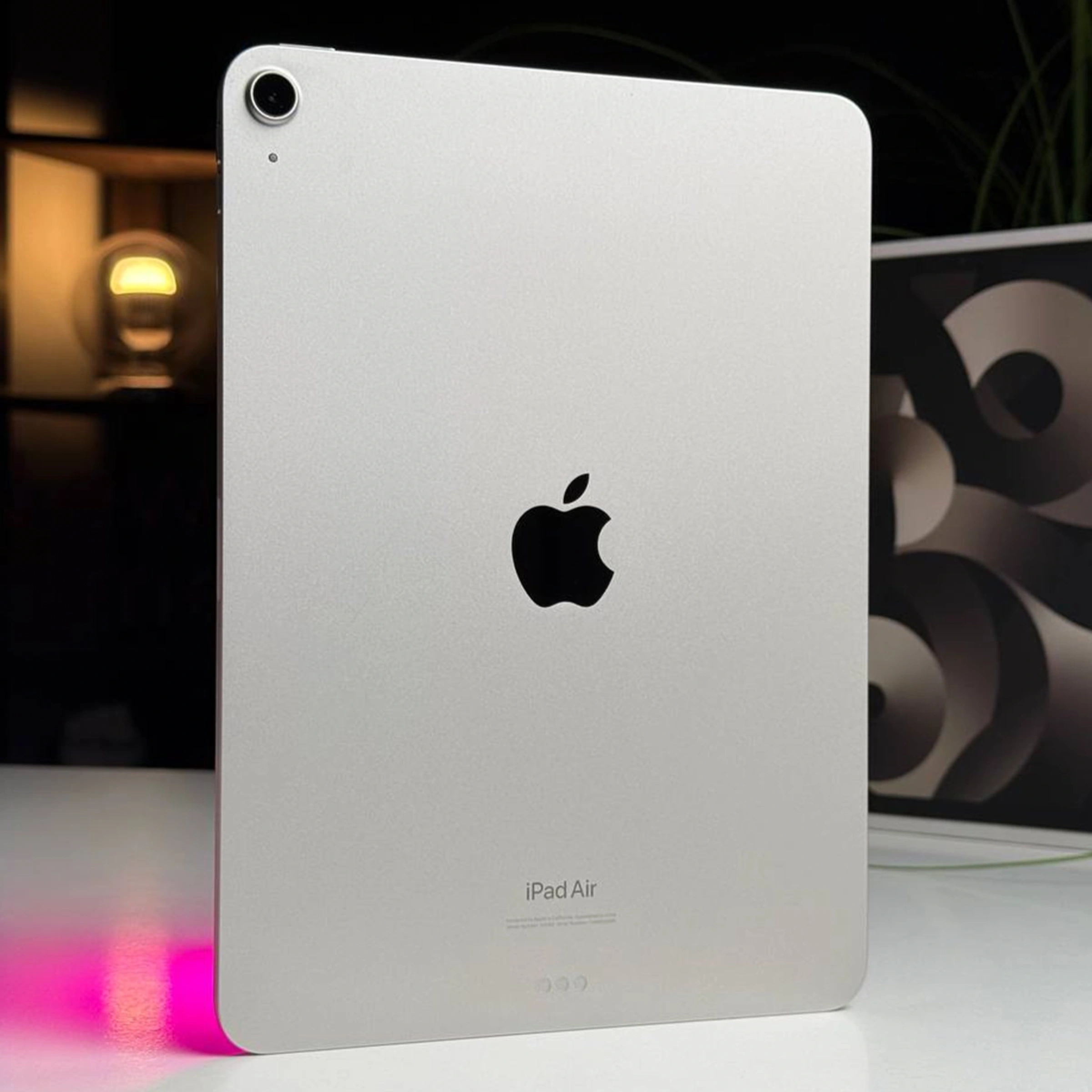 Б/У iPad Air 5 10.9'' Wi-Fi 256GB Starlight (MM9P3) - Состояние: хороший | Аккумулятор: 87% | Комплектация: полный | Гарантія: 3 мес.