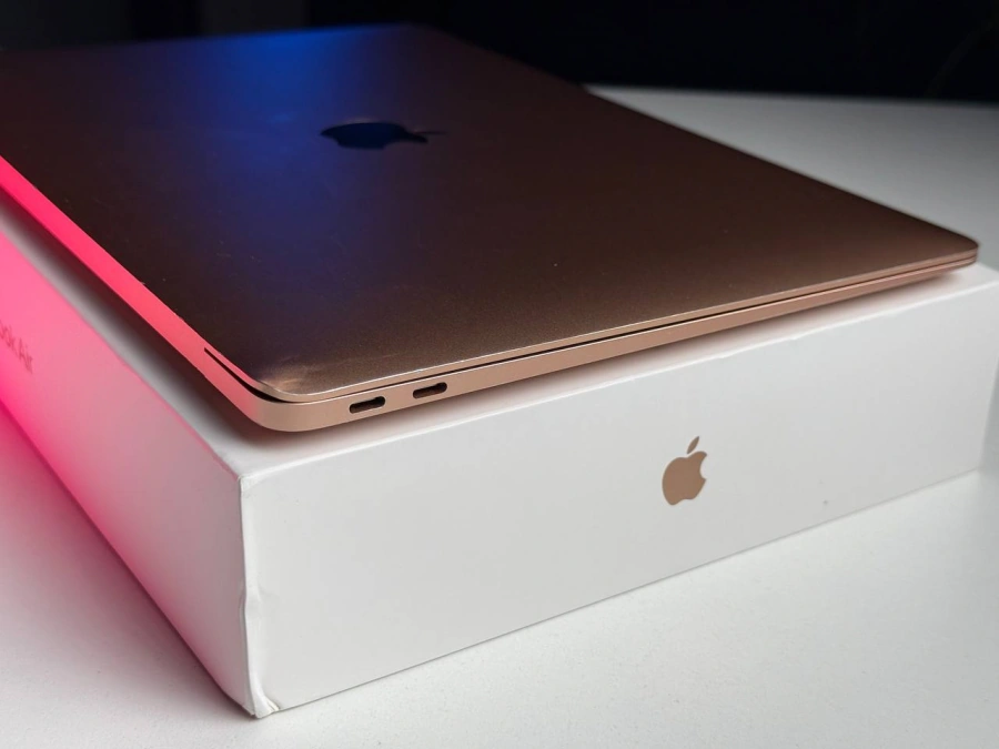 Б/У MacBook Air 13" M1/8CPU/7GPU/8GB/256GB Gold 2020 (MGND3) - Состояние: удовлетворительный | Аккумулятор: 83% | Комплектация: полный | Гарантія: 3 мес.