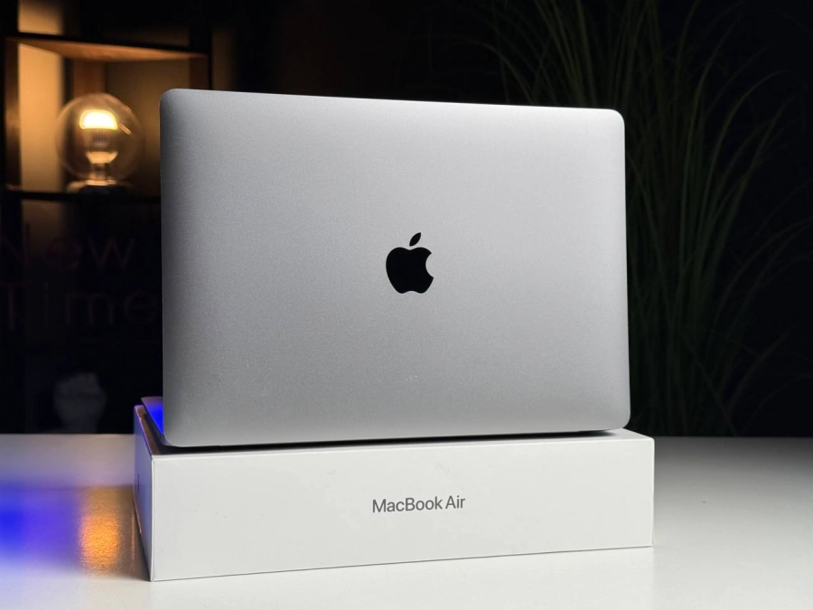 Б/У MacBook Air 13" M1/8CPU/7GPU/8GB/256GB Space Gray 2020 (MGN63) - Состояние: хорошее | Аккумулятор: 88% | Комплектация: полное | Гарантия: 3 мес.