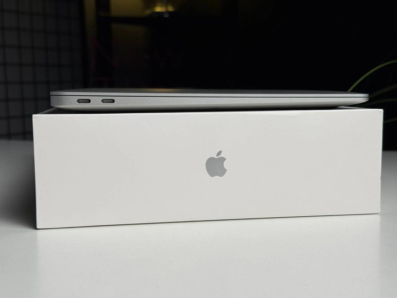 Б/У MacBook Air 13" Silver 2020 (MWTK2) - Состояние: хороший | Аккумулятор: 78% | Комплектация: полный | Гарантія: 1 мес.