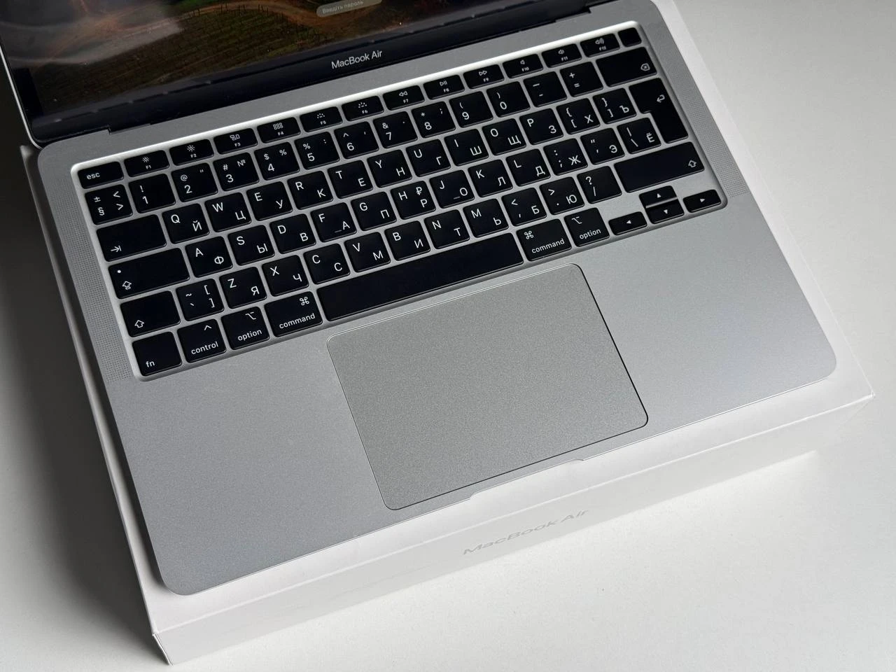 Б/У MacBook Air 13" Silver 2020 (MWTK2) - Состояние: хороший | Аккумулятор: 78% | Комплектация: полный | Гарантія: 1 мес.