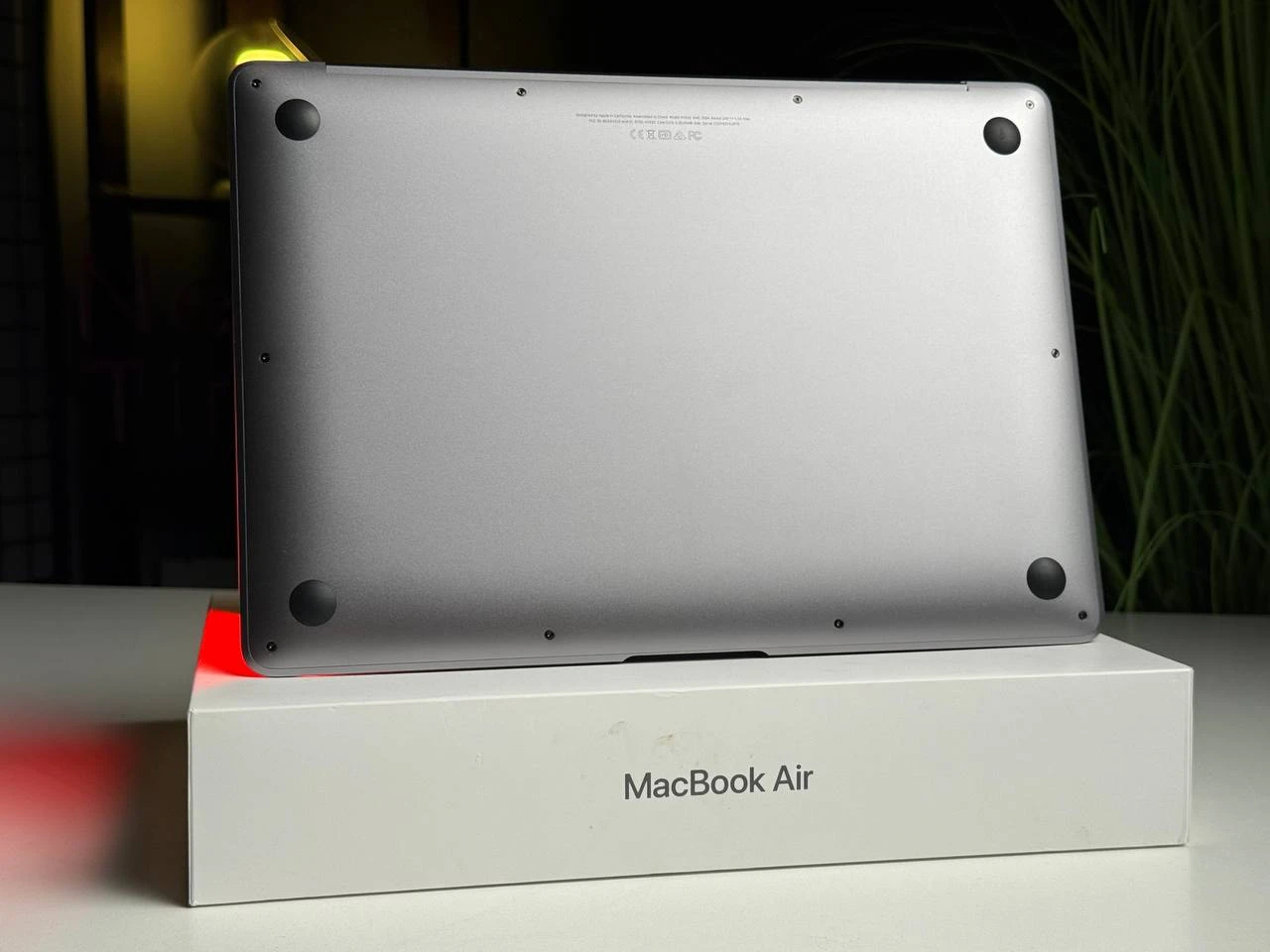 Б/У MacBook Air 13" Space Gray 2018 (MRE92) - Состояние: хороший | Аккумулятор: 94% | Комплектация: полный | Гарантія: 3 мес.