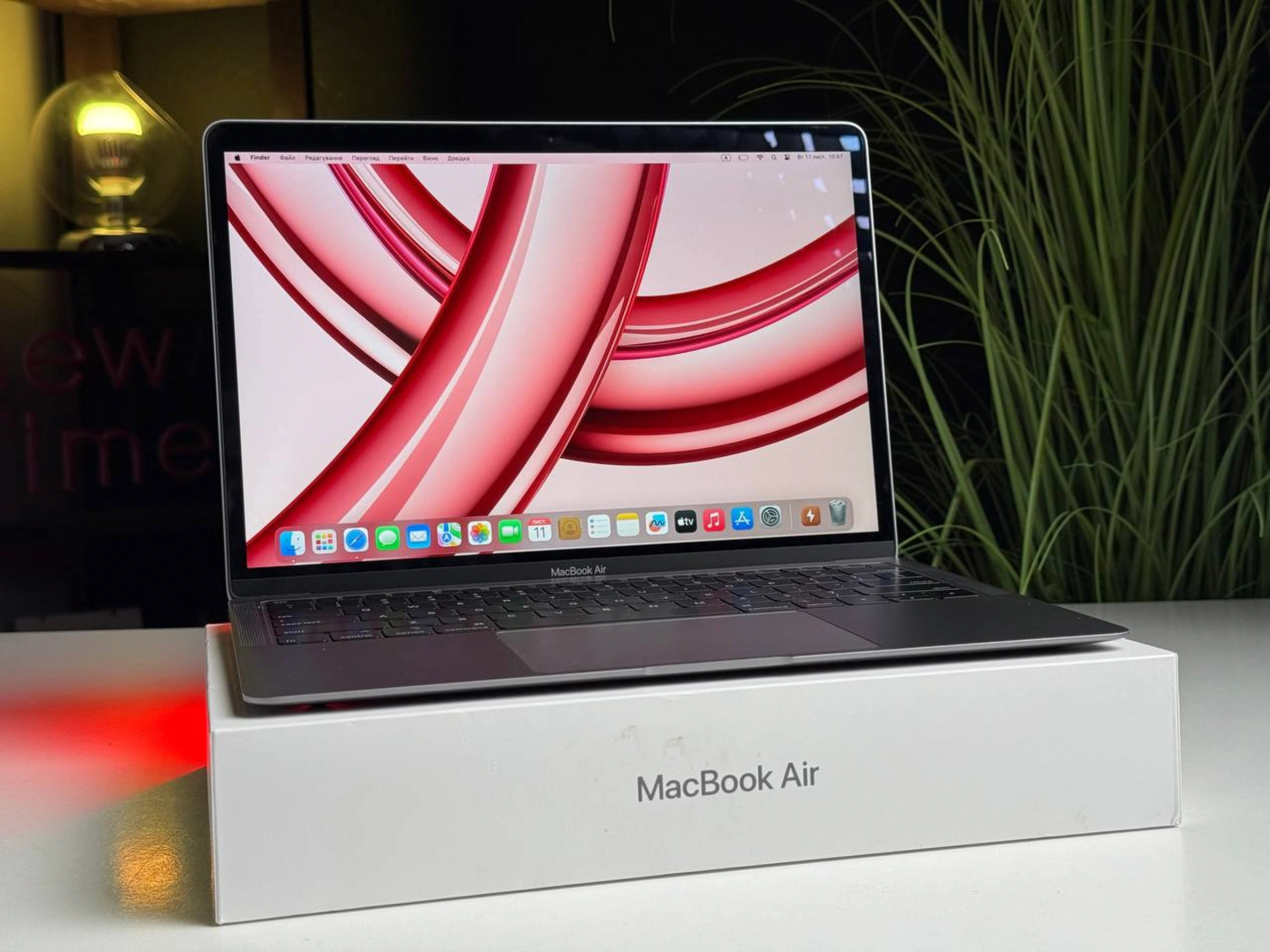 Б/У MacBook Air 13" Space Gray 2018 (MRE92) - Состояние: хороший | Аккумулятор: 94% | Комплектация: полный | Гарантія: 3 мес.