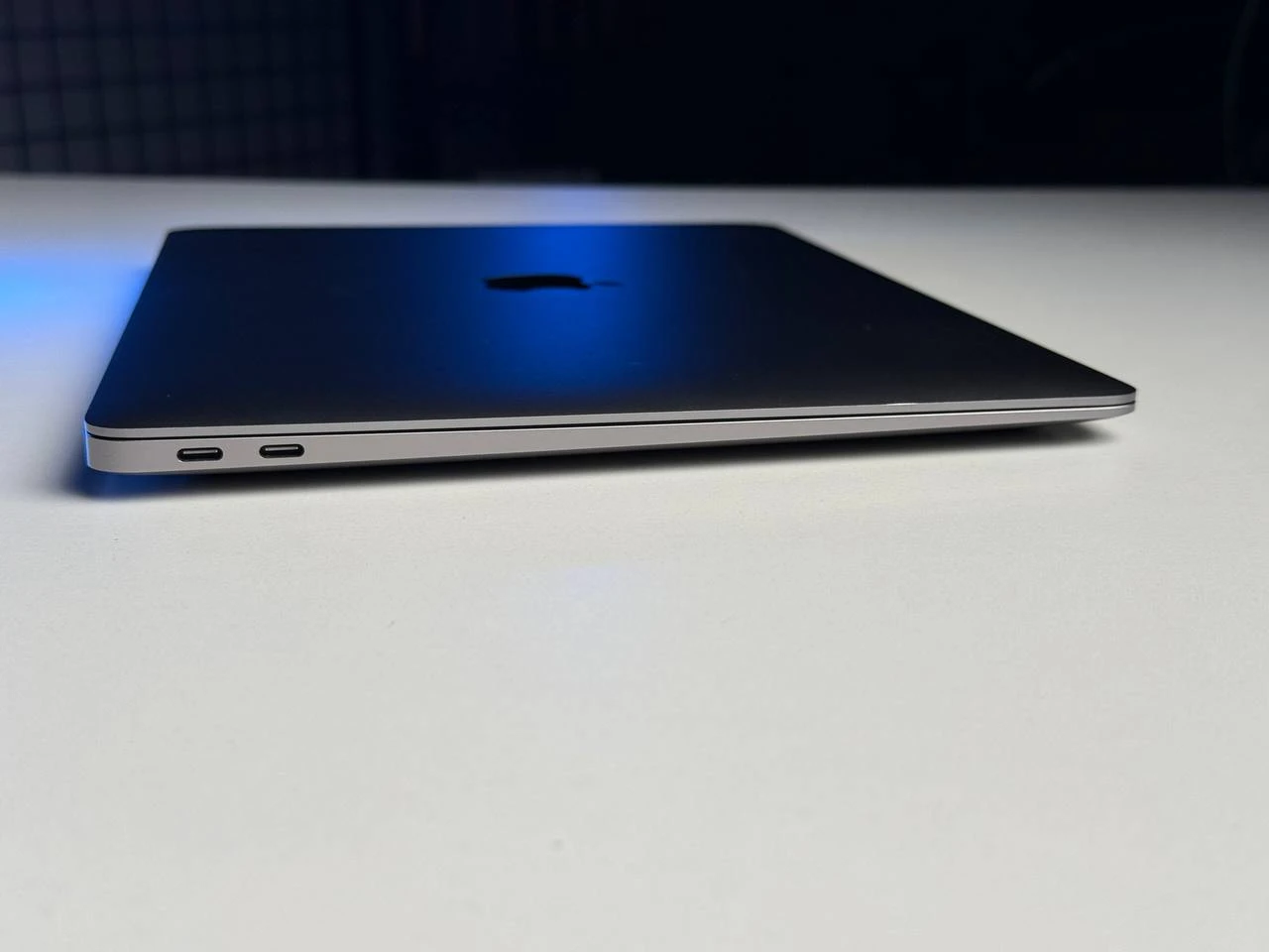 ВЖИВАНИЙ MacBook Air 13" Space Gray 2020 (MGN73) - Стан: гарний | Акумулятор: 95% | Комплектація: MacBook, зарядка | Гарантія: 3 міс.