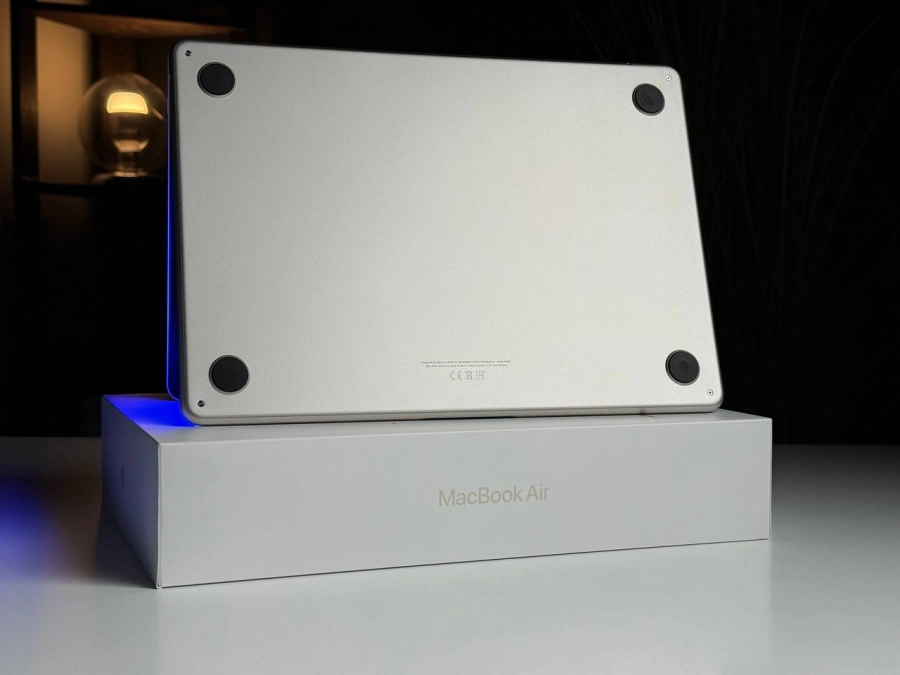 ВЖИВАНИЙ MacBook Air 13.6" M2/8CPU/8GPU/8GB/256GB Starlight 2022 (MLY13) - Стан: ідеальний | Акумулятор: 87% | Комплектація: повний | Гарантія: 3 міс.