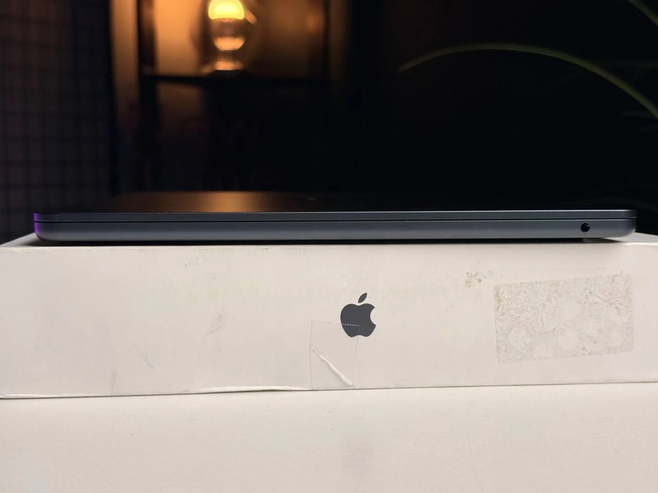 ВИТРИННЫЙ MacBook Air 15" M3/8CPU/10GPU/16GB/256GB Midnight 2024 (MC9G4, Z1BV0006K) - Состояние: хороший | Аккумулятор: 100% | Комплектация: полный | Гарантія: 3 мес.