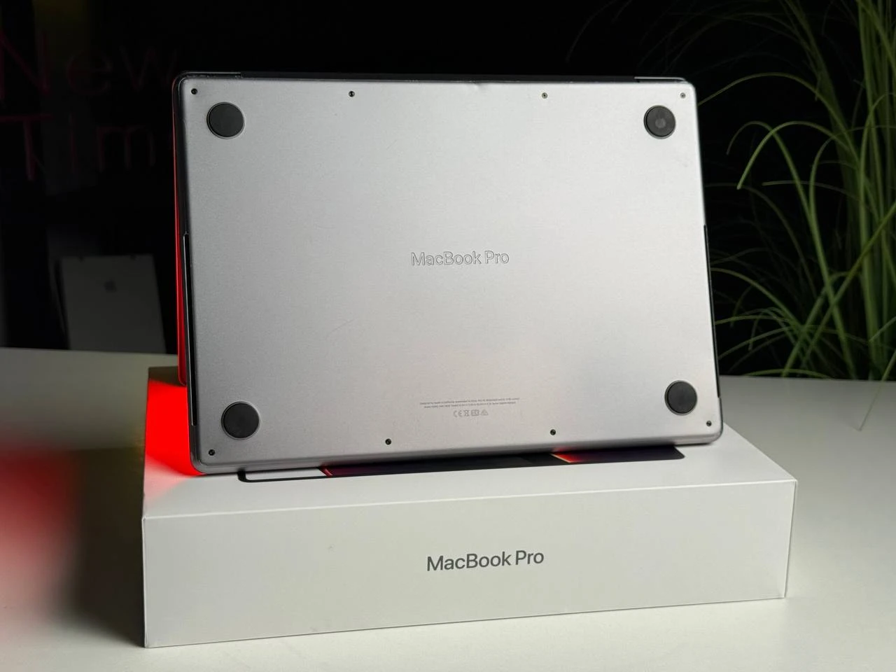 ВЖИВАНИЙ MacBook Pro 14" M1 Pro/10CPU/16GPU/16GB/1TB Space Gray 2021 (MKGQ3) - Стан: задовільний | Акумулятор: 86% | Комплектація: повний | Гарантія: 1 міс.