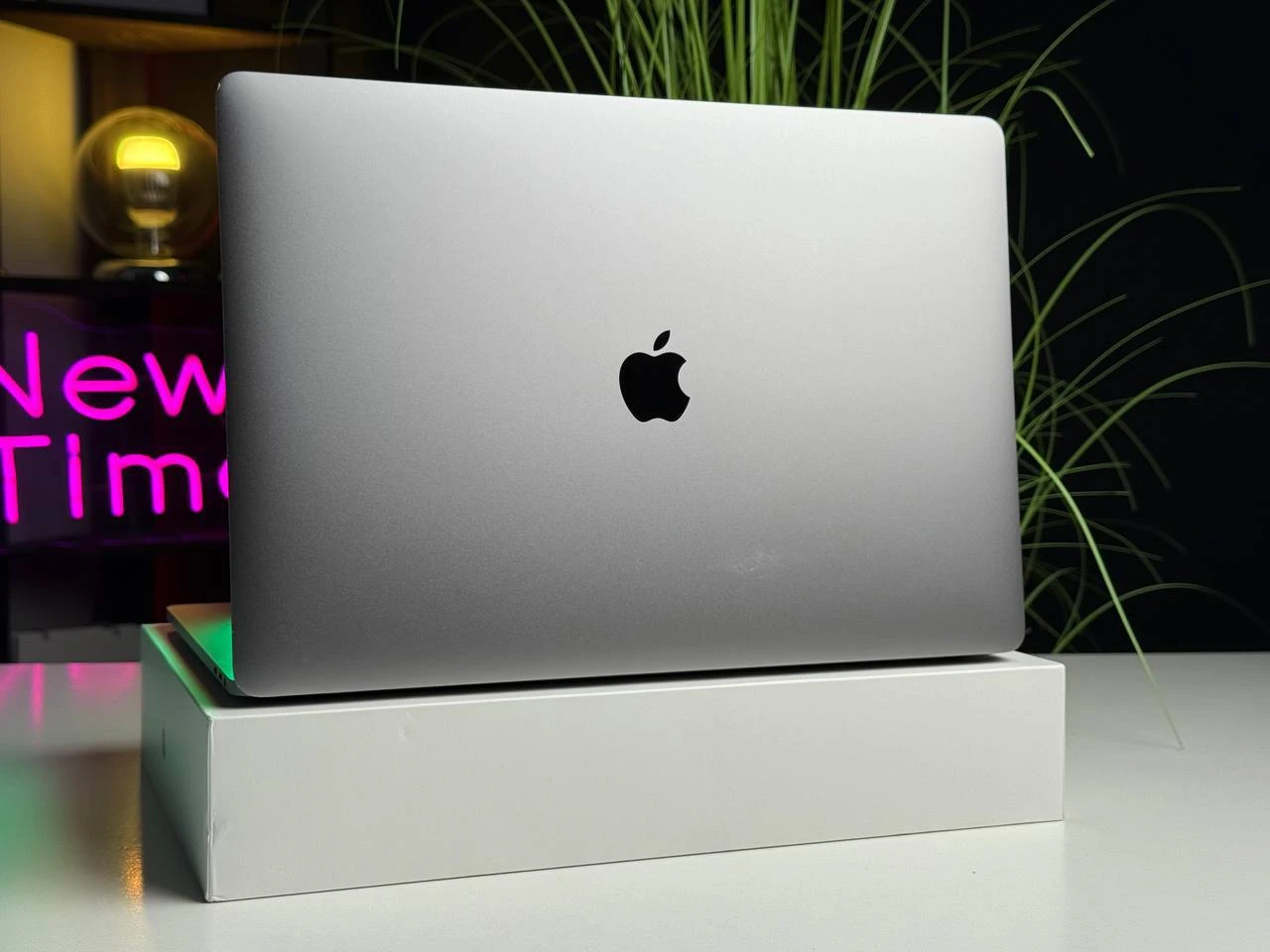 ВЖИВАНИЙ MacBook Pro 15" Space Gray i7/16GB/2TB (Z0UC0002Z) 2017 - Стан - гарний | Акумулятор - 100% | Комплектація: повний | Гарантія: 3 міс.