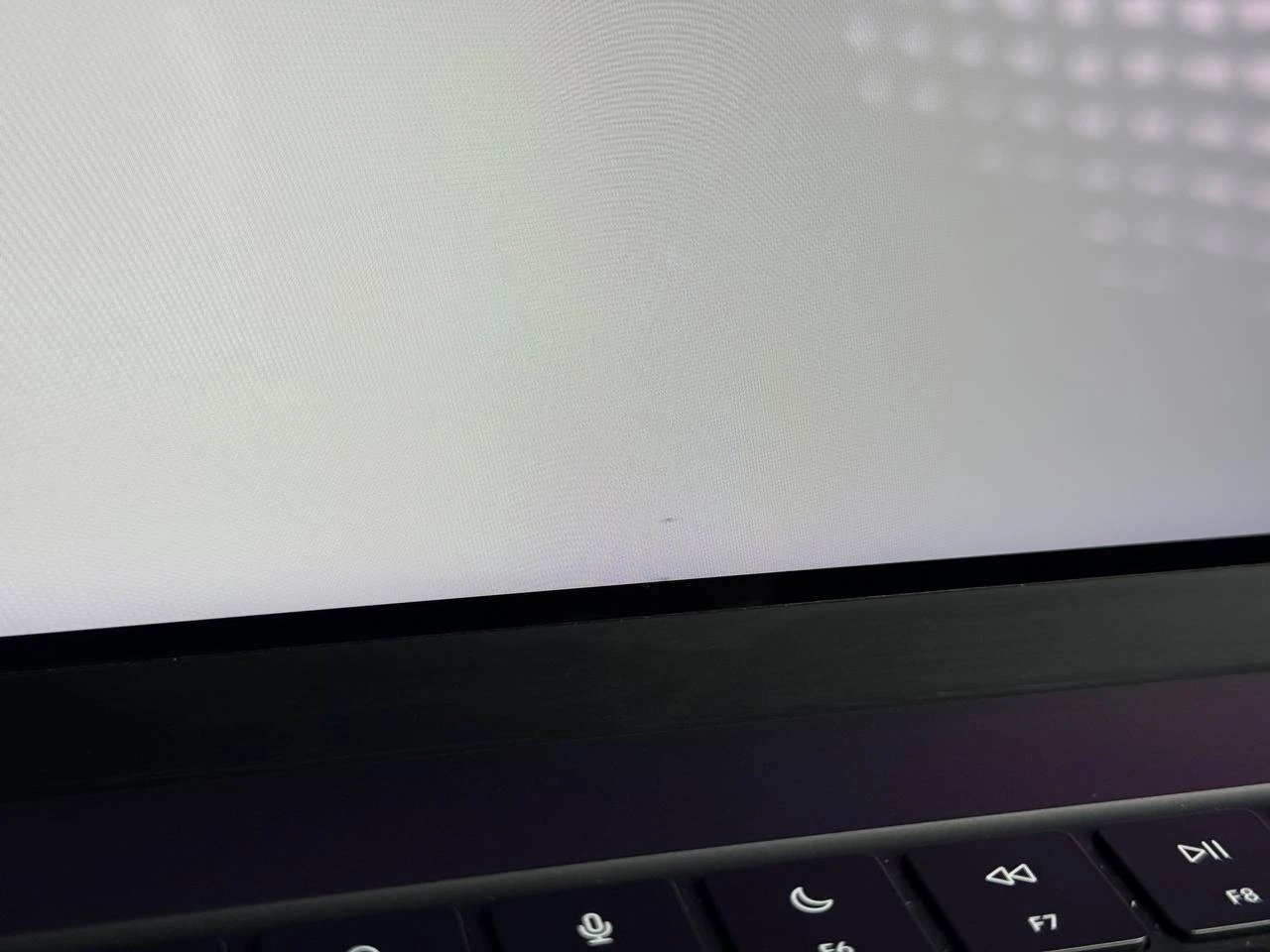 Б/У MacBook Pro 16" M3 Max/16CPU/40GPU/48GB/1TB Space Black 2023 (MUW63) - Состояние: хороший | Аккумулятор: 99% | Комплектация: полный | Гарантія: 3 мес.