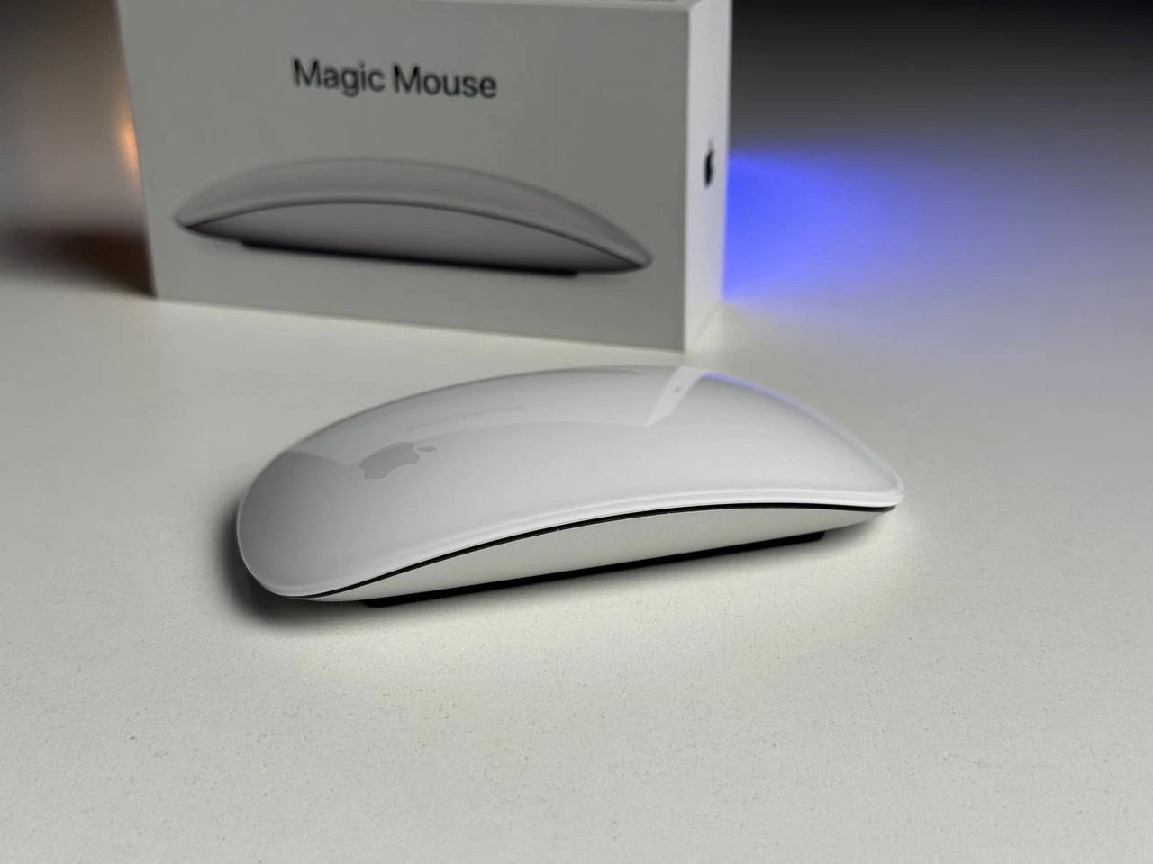 ВИТРИННАЯ Мышь Apple Magic Mouse [USB‑C] - White Multi-Touch Surface (MXK53) - Состояние: хорошее | Аккумулятор: 100% | Комплектация: полный | Гарантия: 3 мес.