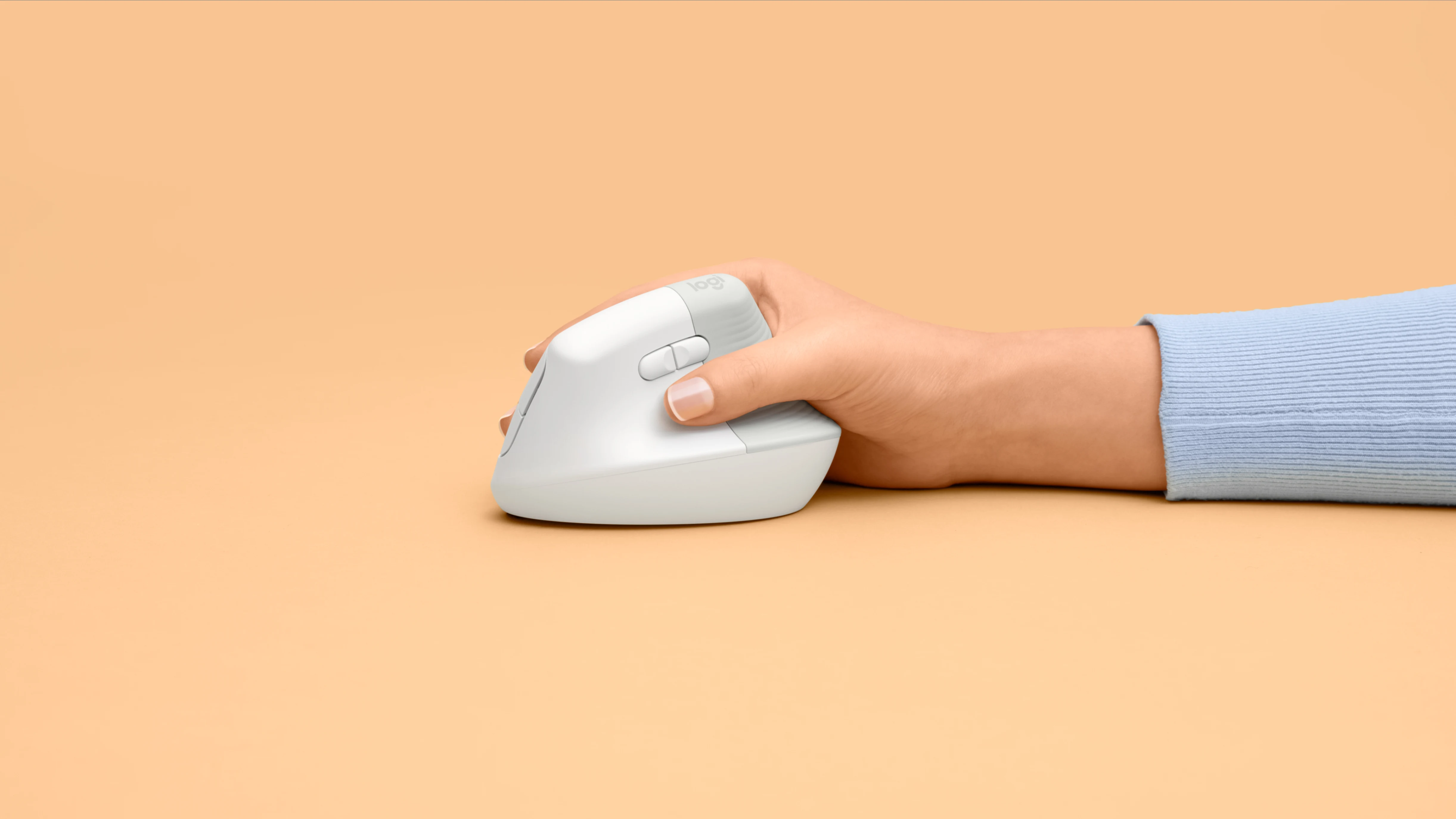 Мышь Logitech Lift Vertical Ergonomic Mouse - Off-White (910-006475)